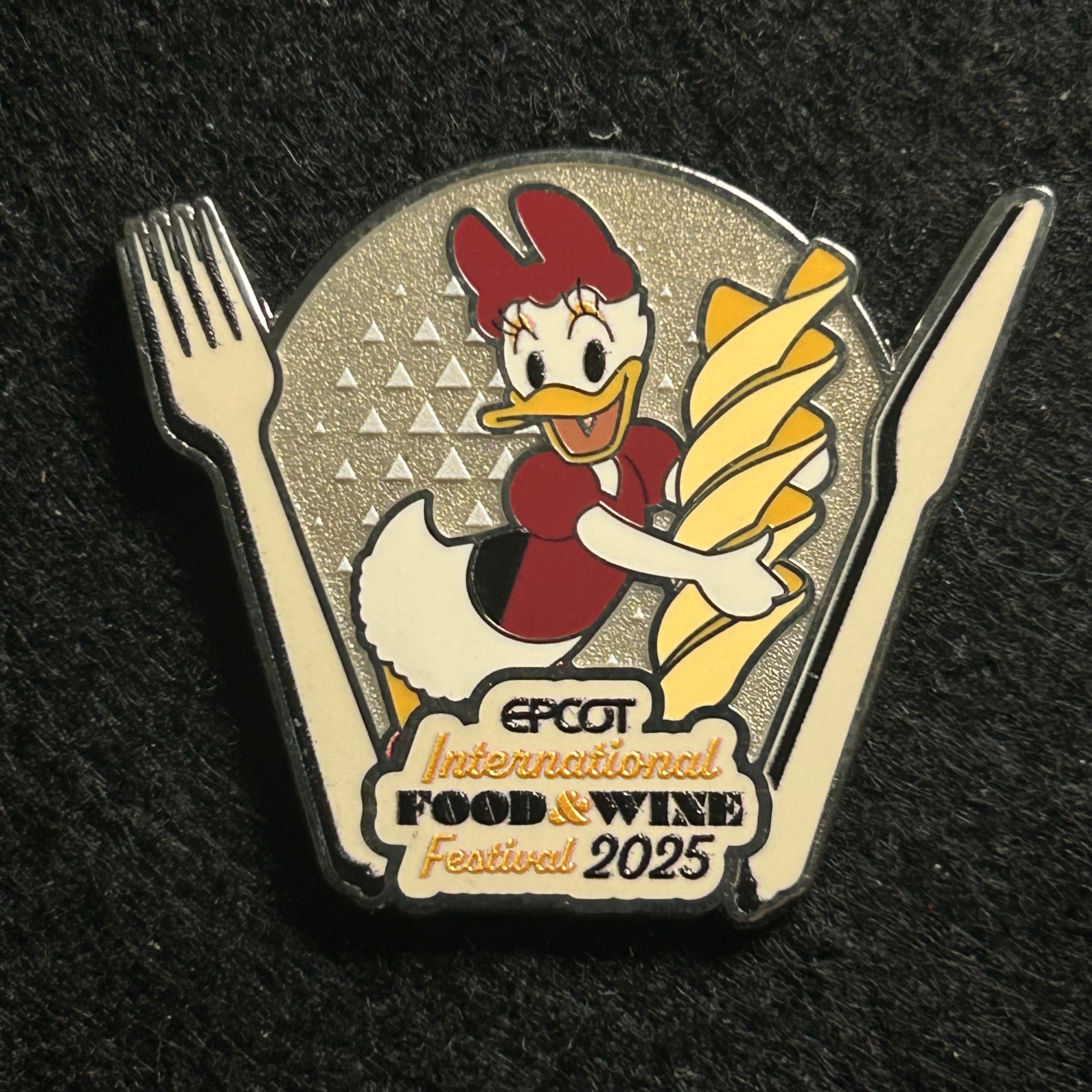 2025 - LR - Daisy Duck - EPCOT - International Food and Wine Festival - Disney Pin