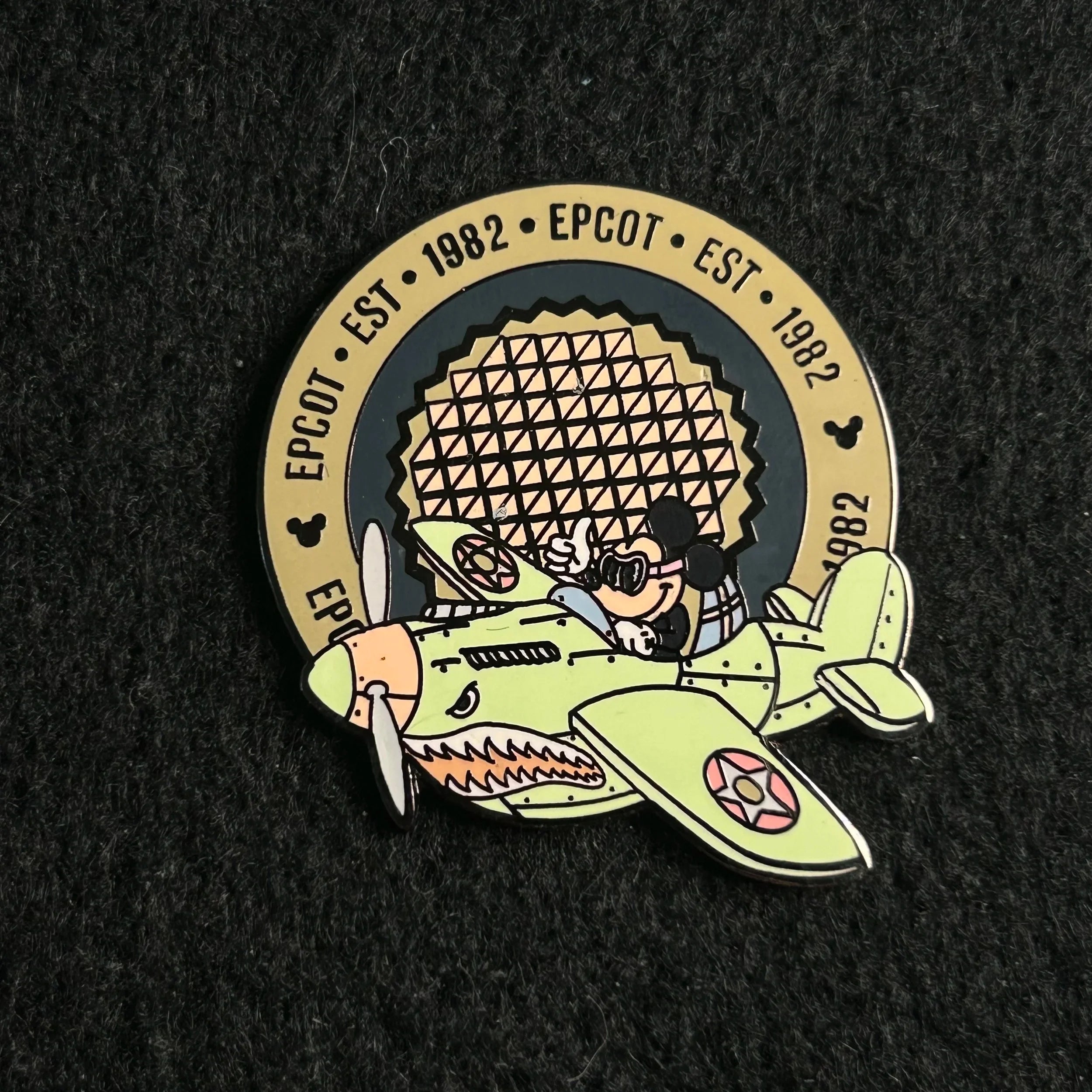 2000 - Mickey Mouse Flying Plane - EPCOT - LE 7,500