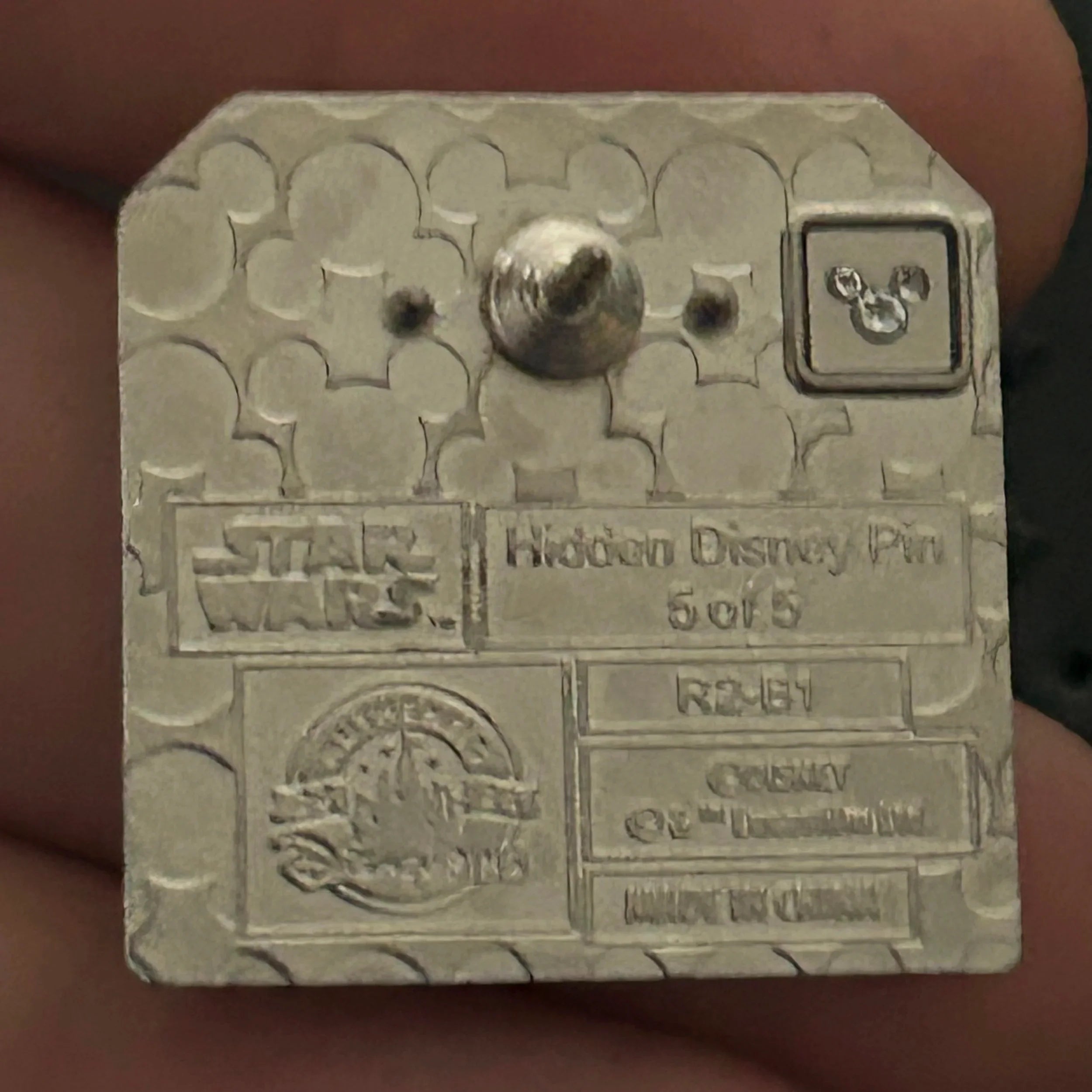 2024 - R2-B1 - Star Wars - Droid - Hidden Disney - Pin