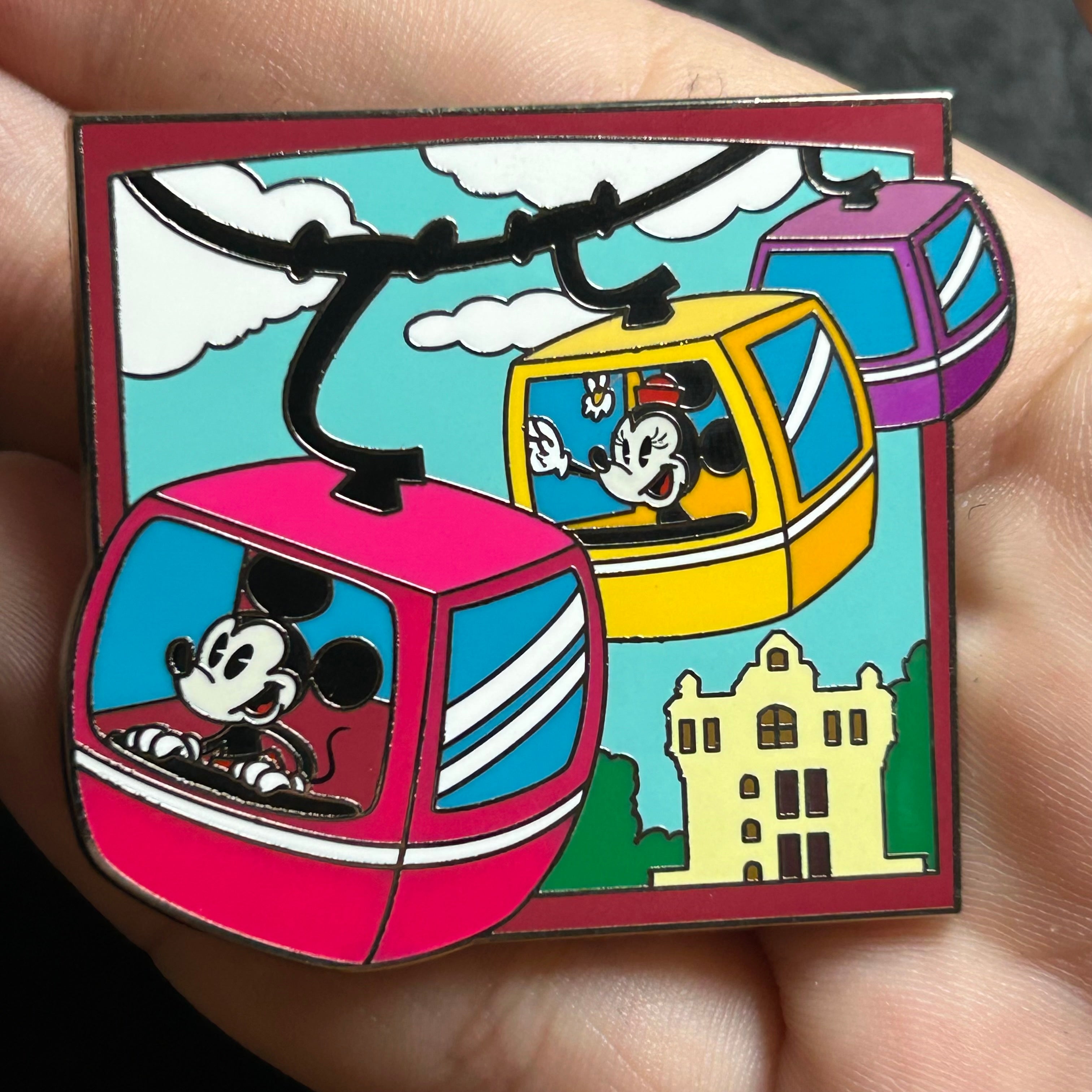 2024 - Mickey and Minnie Mouse - Skyliner - Disney Pin