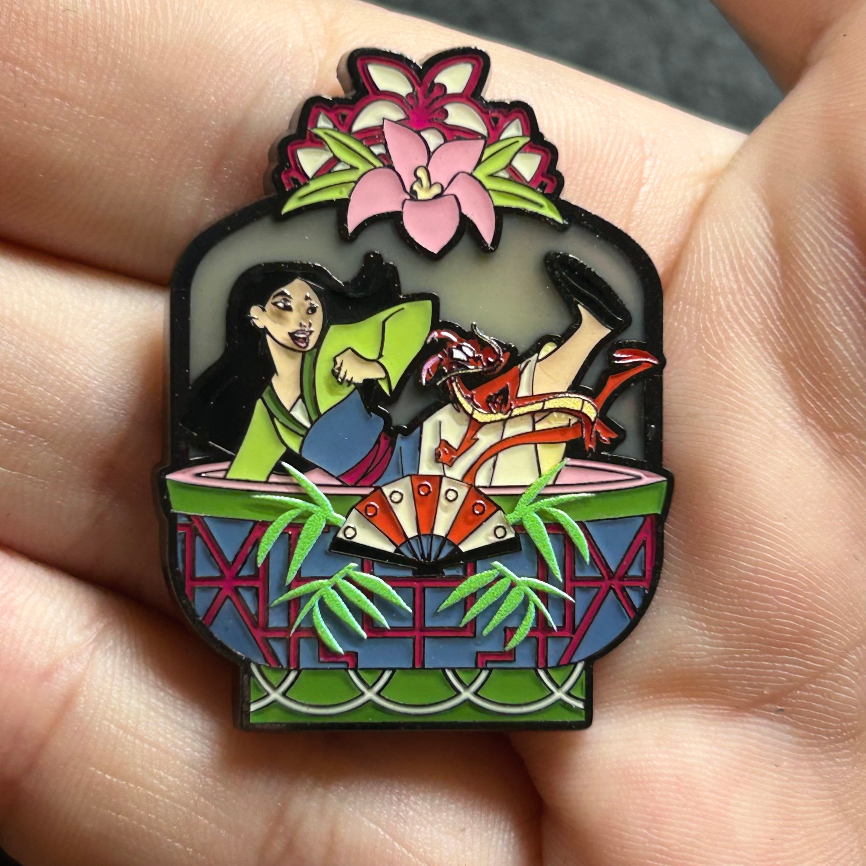 Loungefly -  Mulan and Mushu - Disney Pin