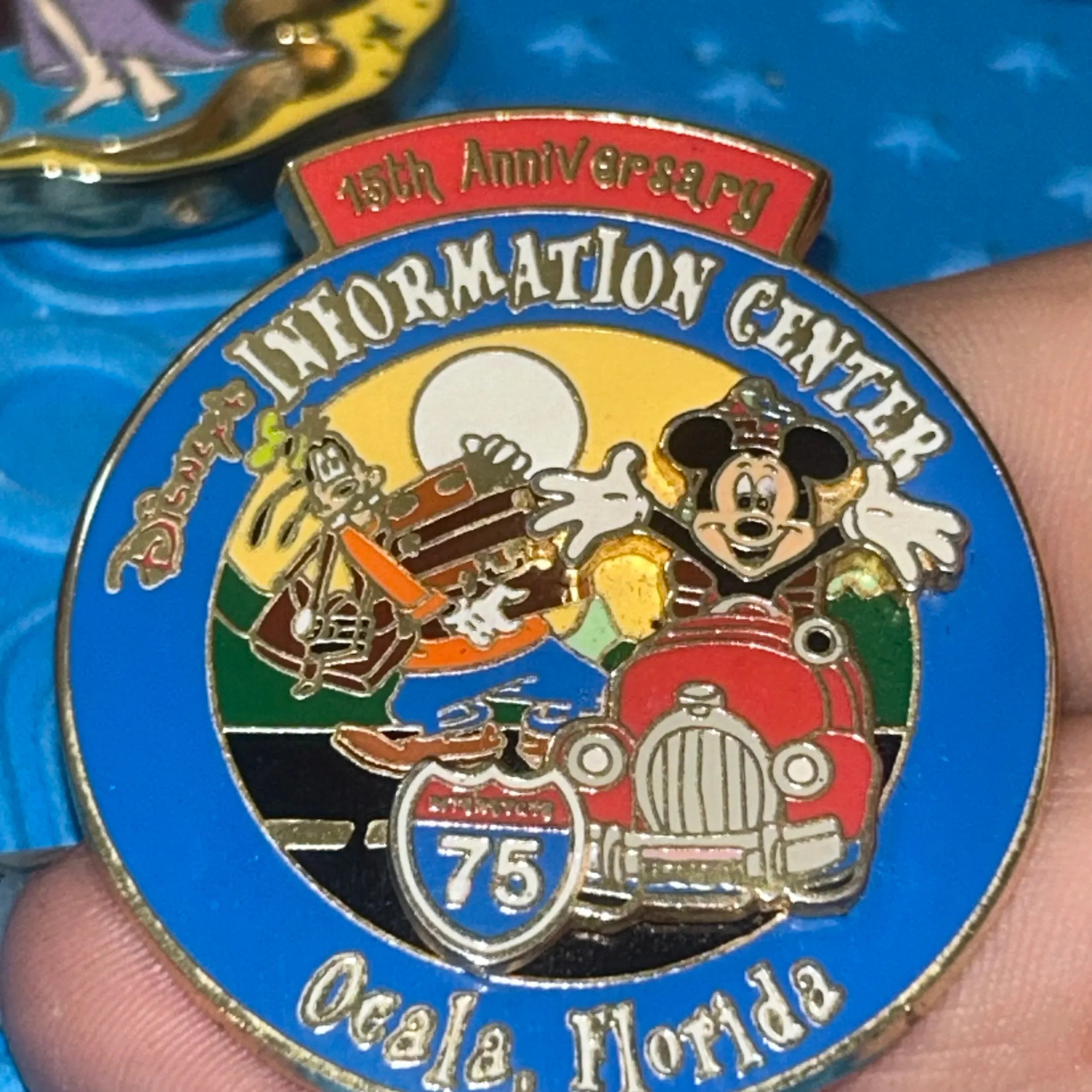2002 - Mickey Mouse and Goofy - Info Center - Ocala FL - LE 2,000 - Pin