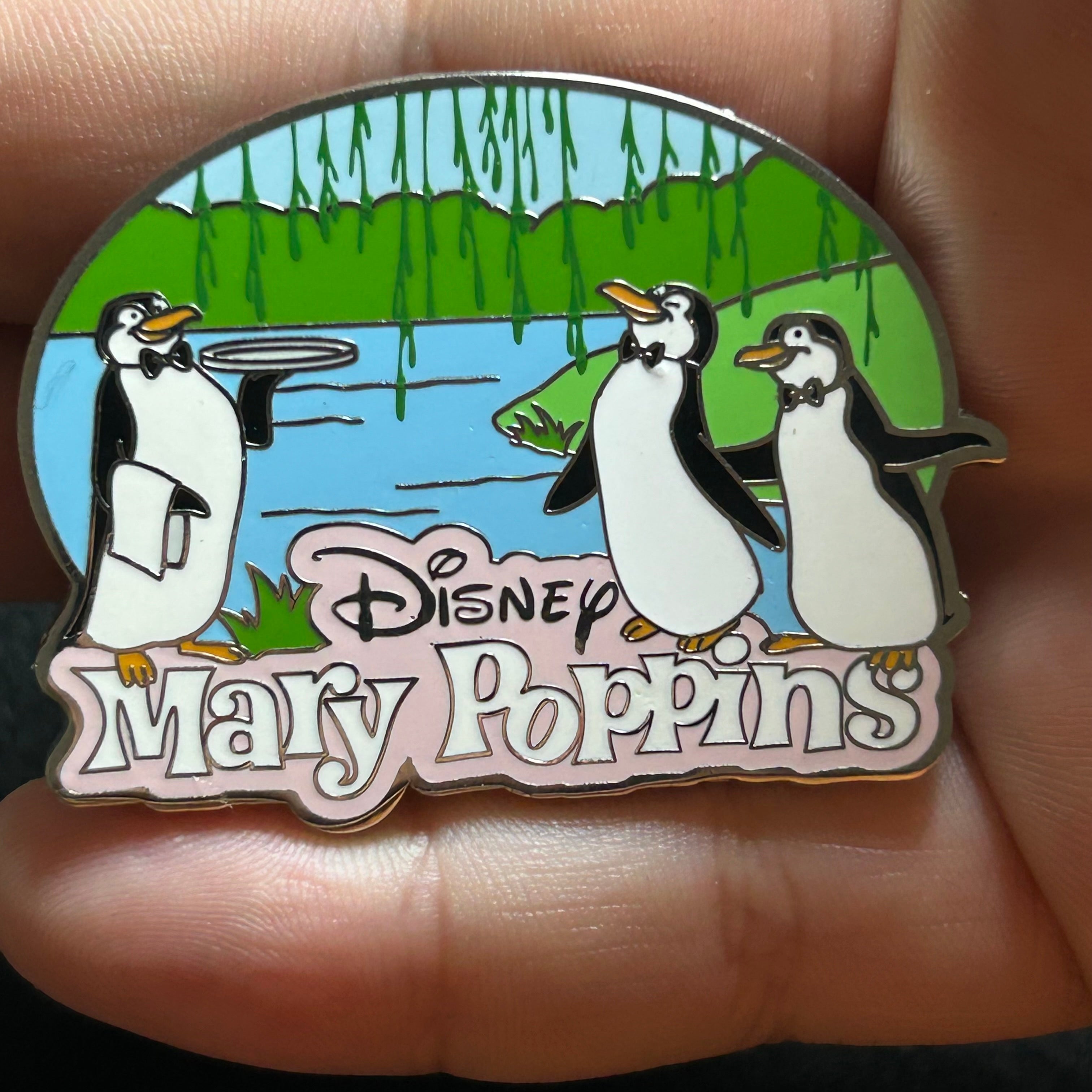 2025 - Mary Poppins  - Penguin Waiters - Disney Pin