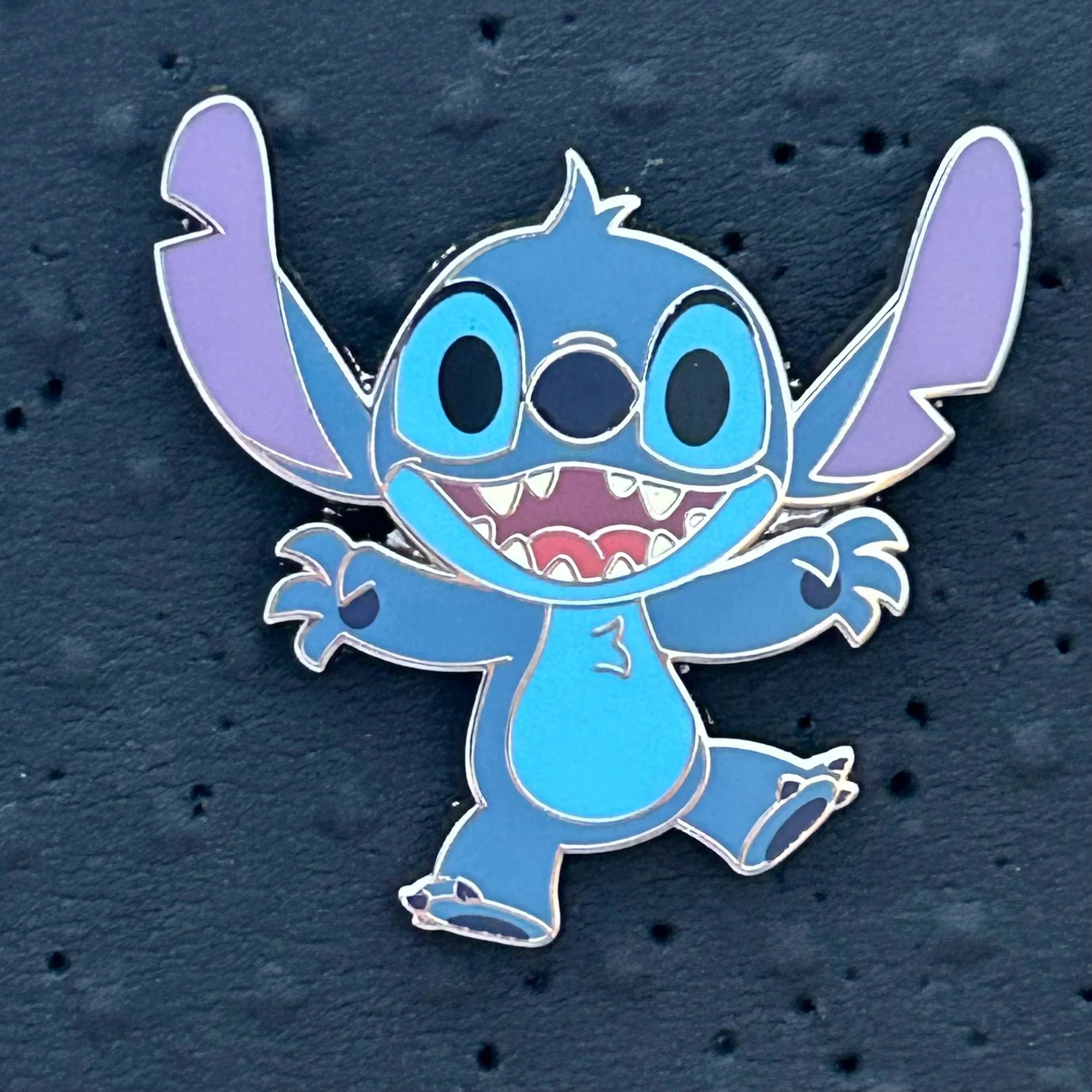 2024 - Stitch - Cutie - Starter Set - DLR - Pin