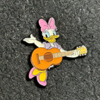Loungefly -  Daisy Duck - Guitar - Disney Pin