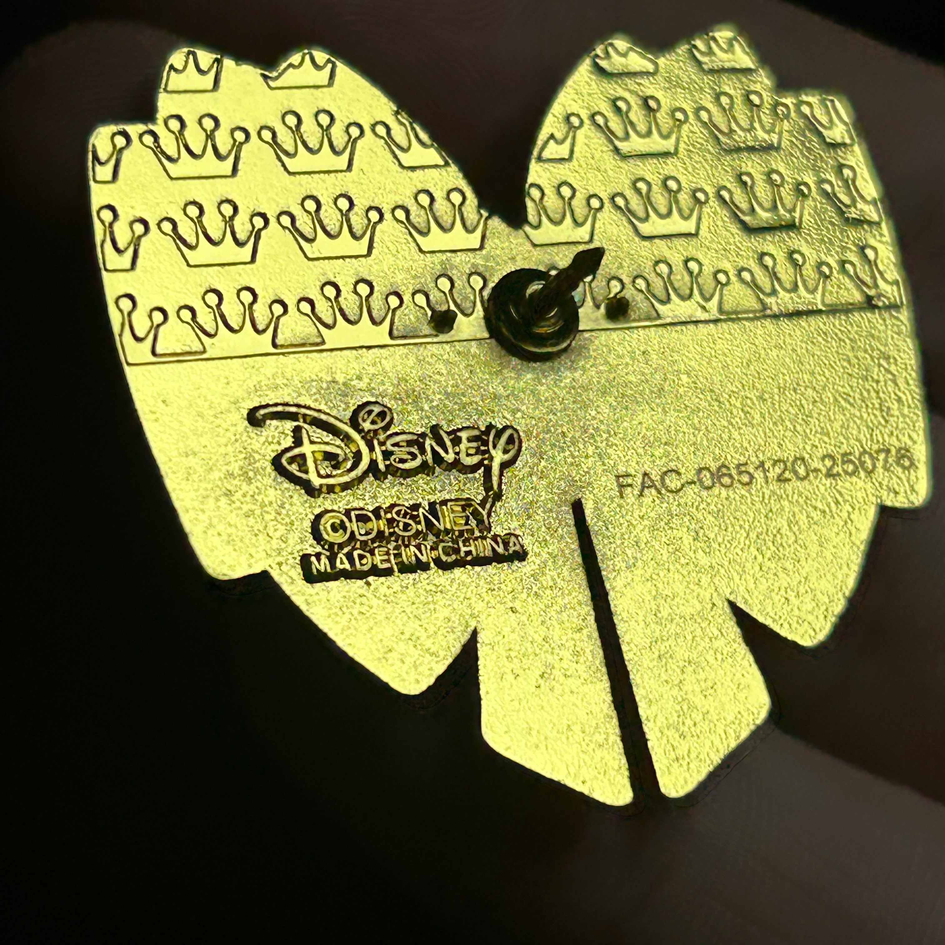 2025 - Mulan Bow - Loungefly - Disney Pin