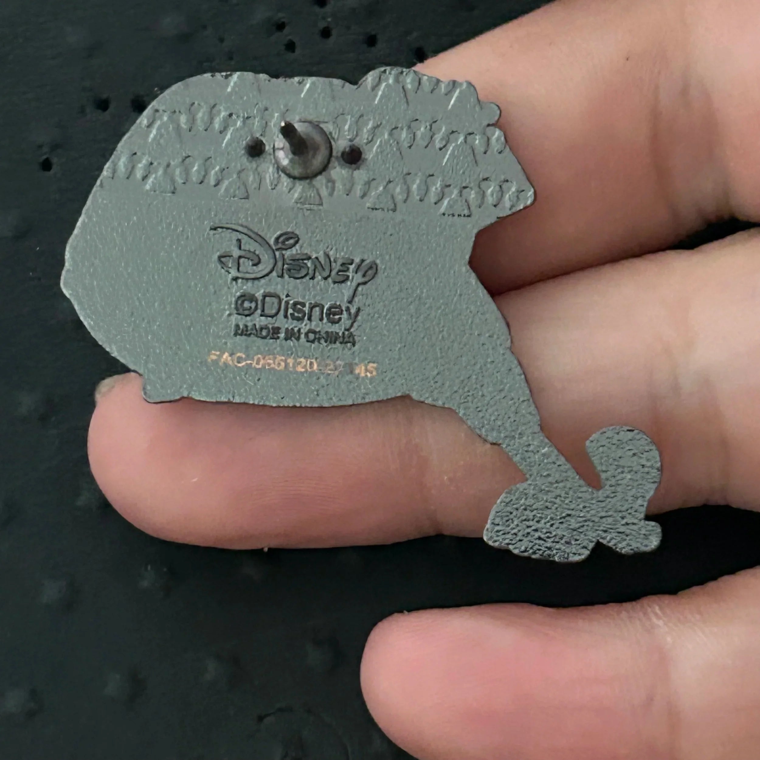 2022 - Loungefly - Queen of Hearts - Alice in Wonderland - Disney Pin