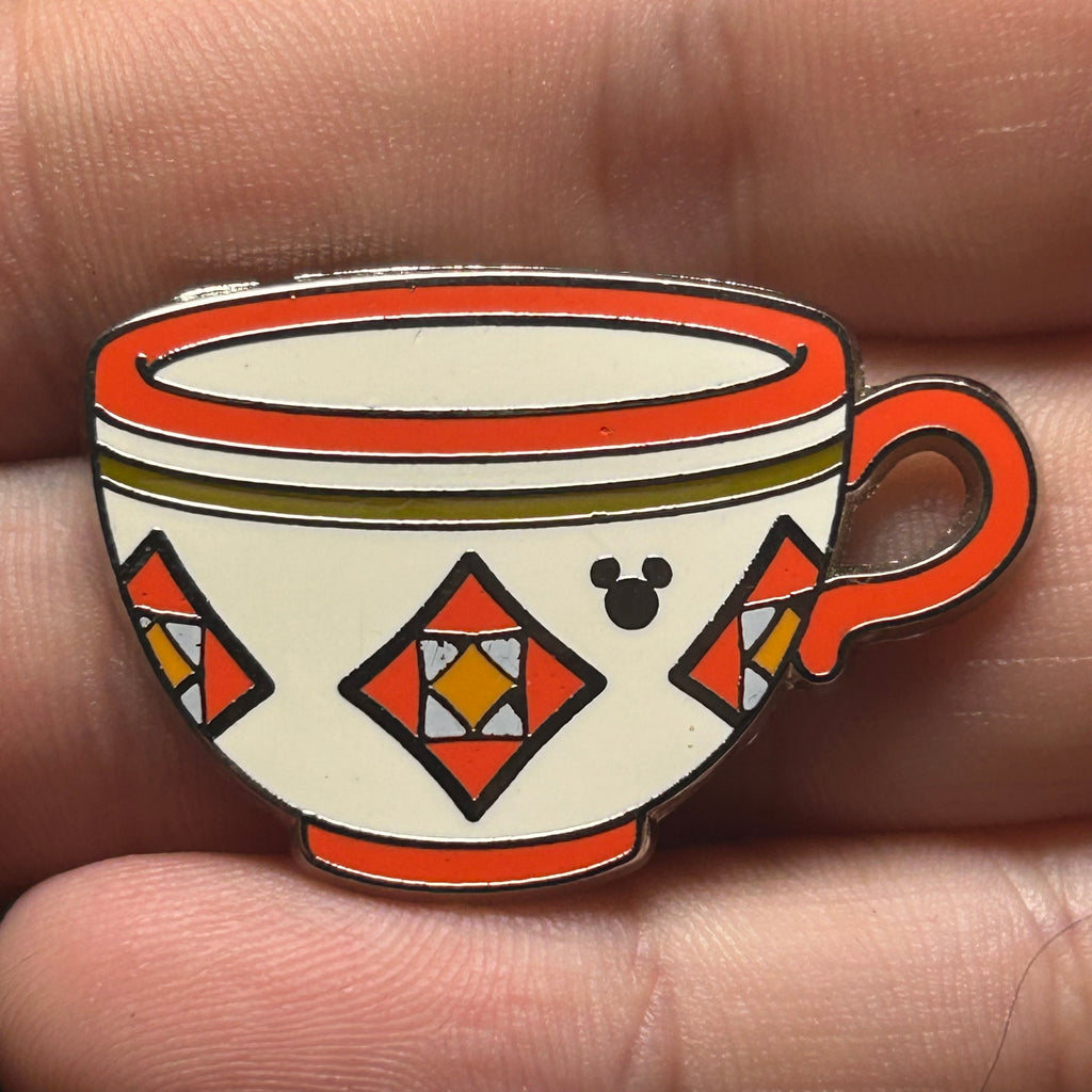 2015 - Mad Tea Party - Alice in Wonderland - Hidden Disney - Disney Pin