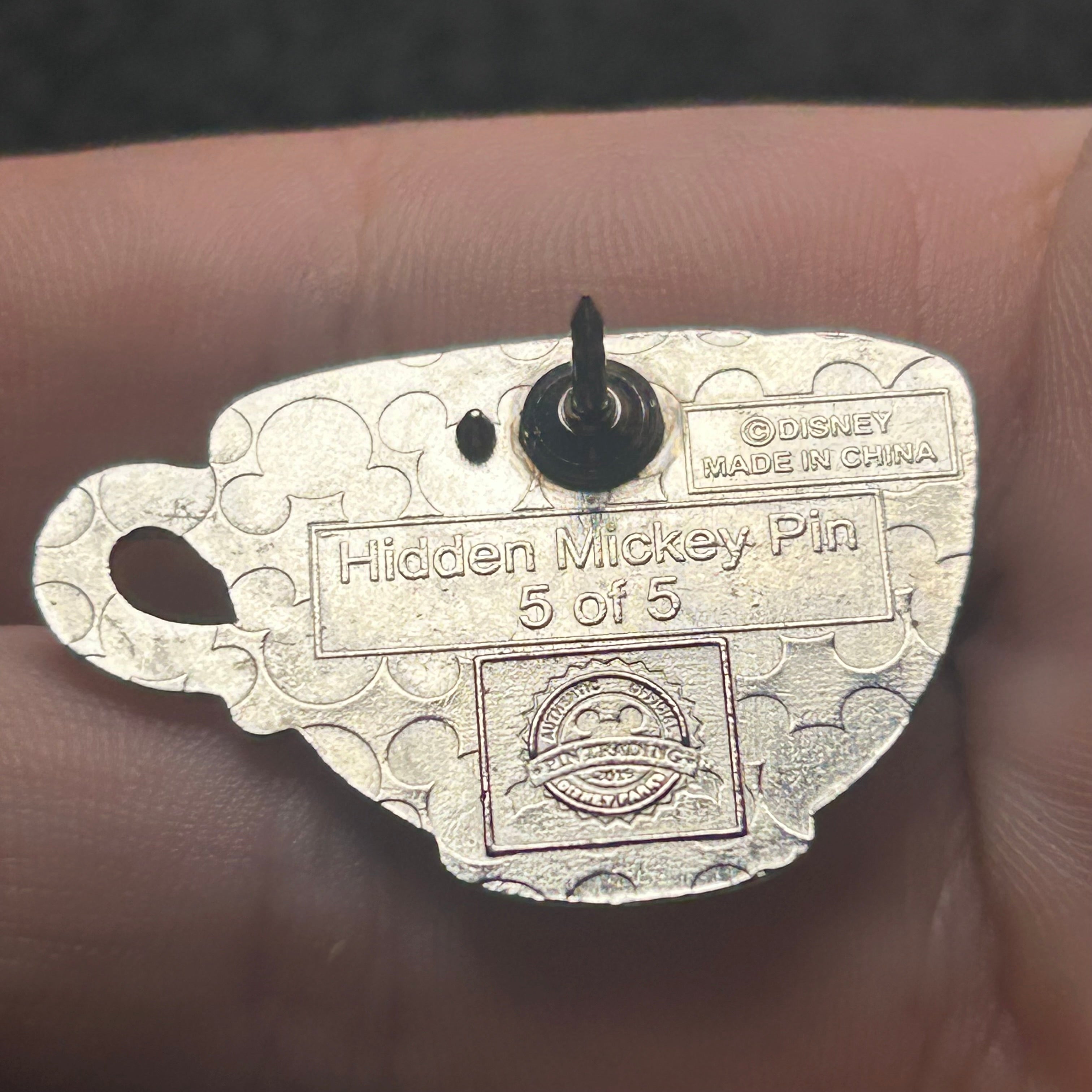 2015 - Mad Tea Party - Alice in Wonderland - Hidden Disney - Disney Pin