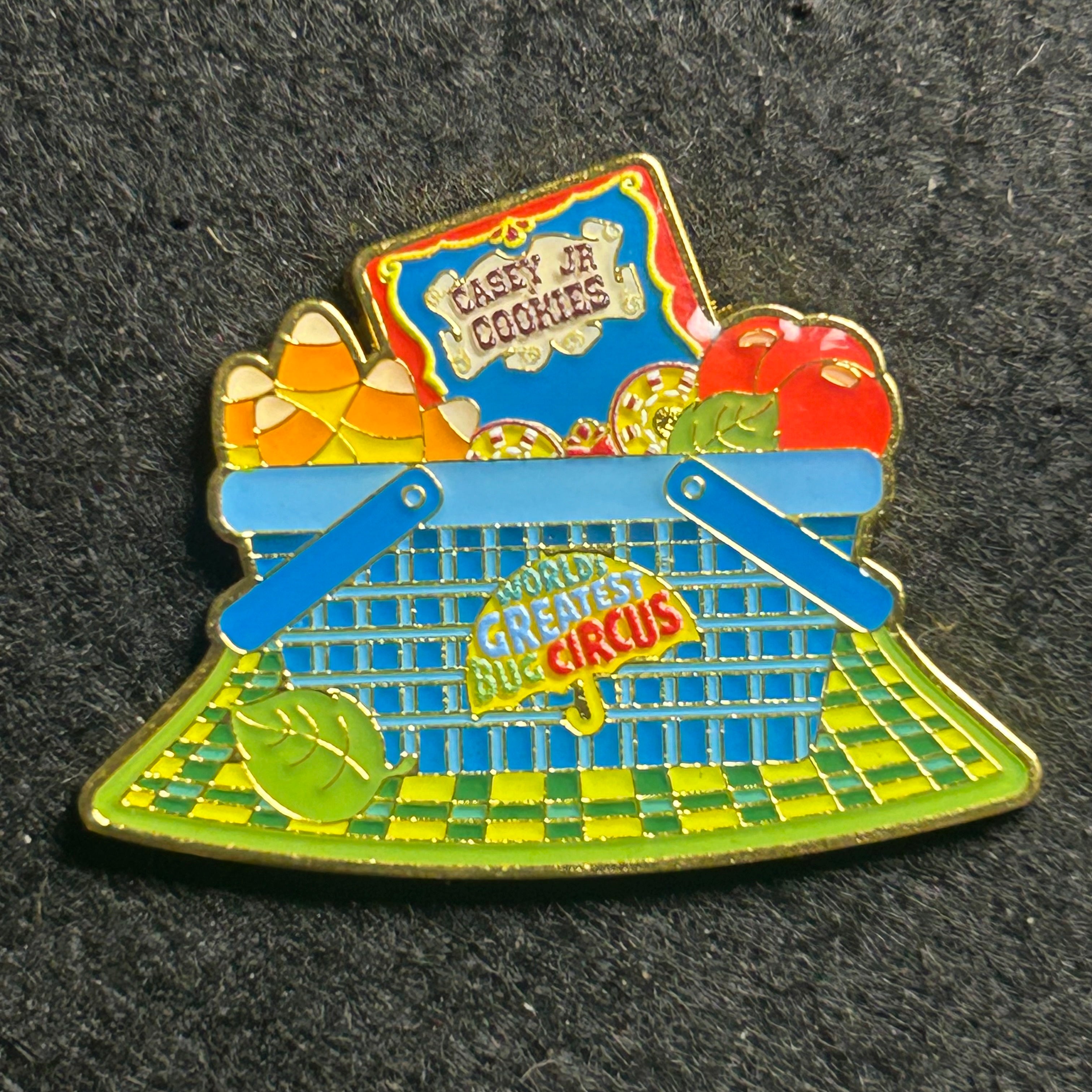 2024 - Loungefly - Casey JR - Picnic Basket - World's Greatest Bug Circus - Disney Pin