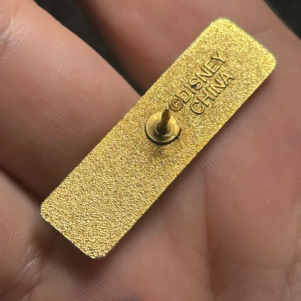 2002 - Disney Hand Helping Kids Shine - Cast Exclusive - Disney Pin