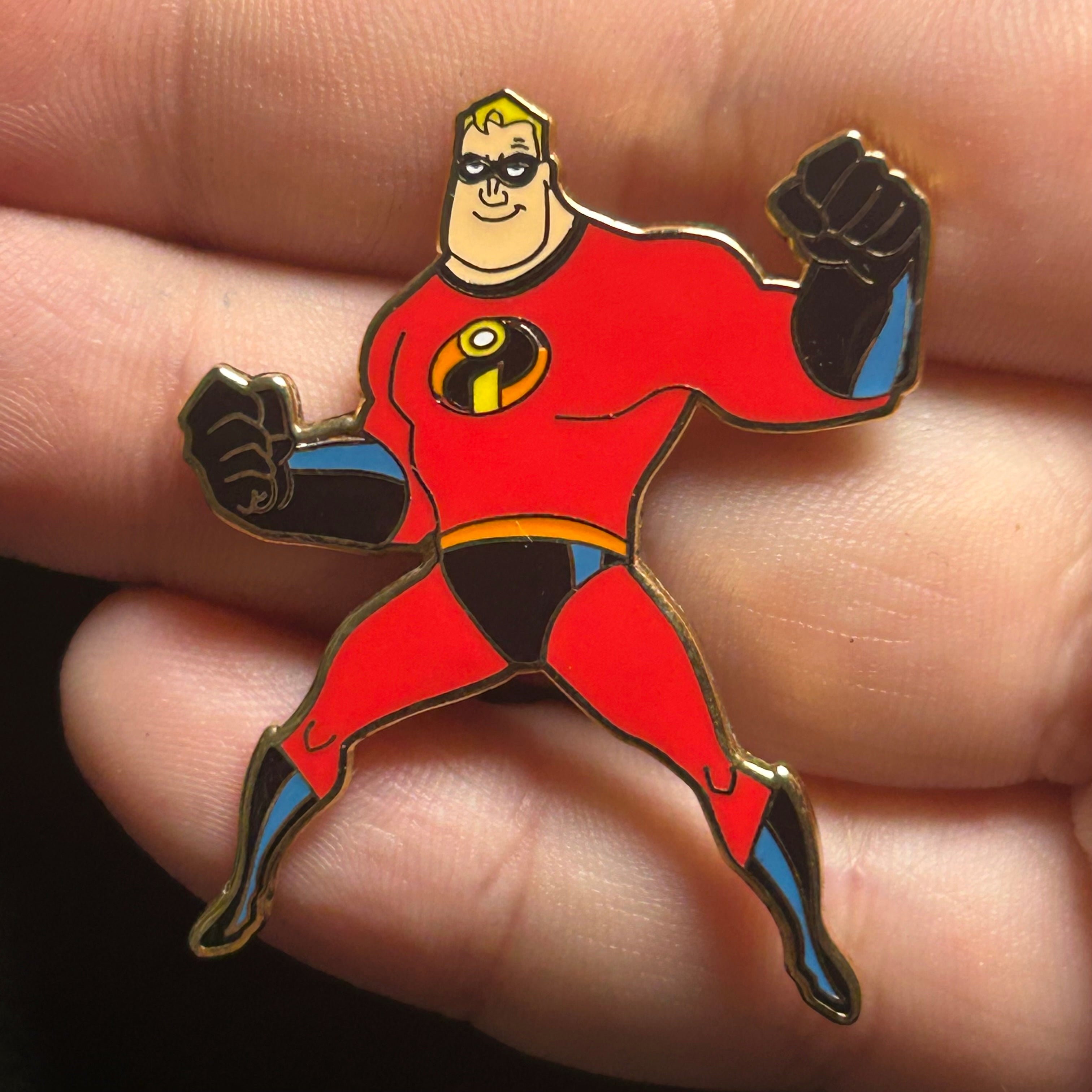 2004 - Mr. Incredible Full Body - The Incredibles - Disney Pin