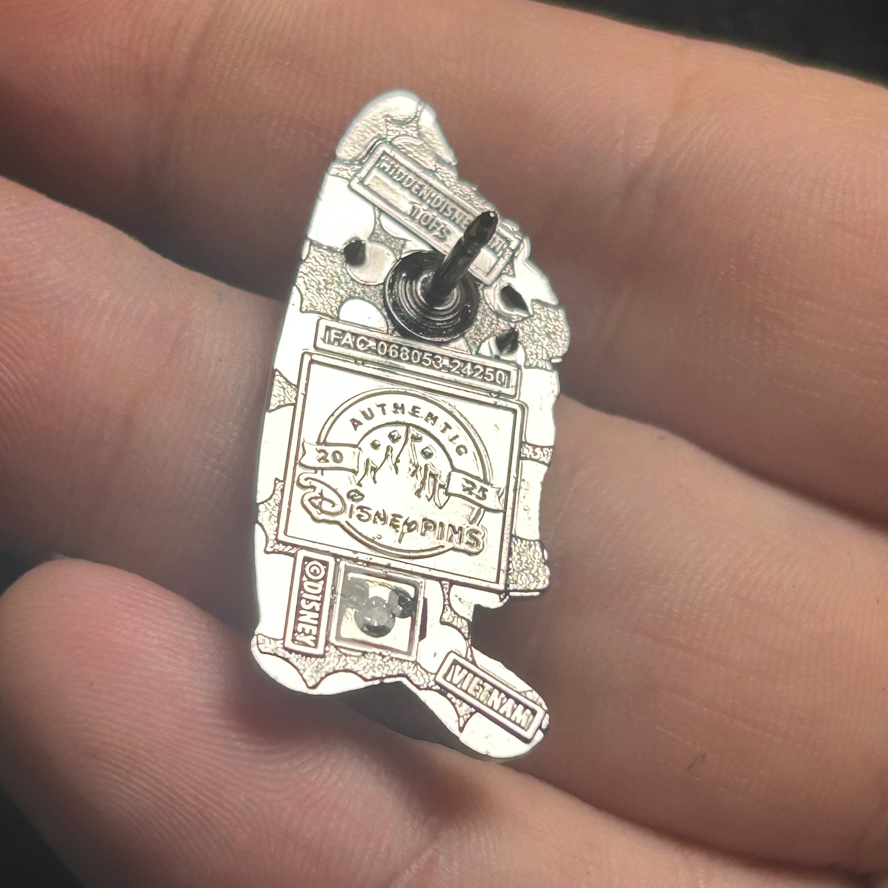 2025 - 4TH of July Goofy - Hidden Disney Series - DL - Disney Pin