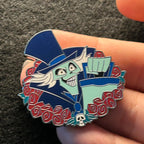 2024 - Hatbox Ghost - Haunted Mansion - Rose Frame - Mystery Pin