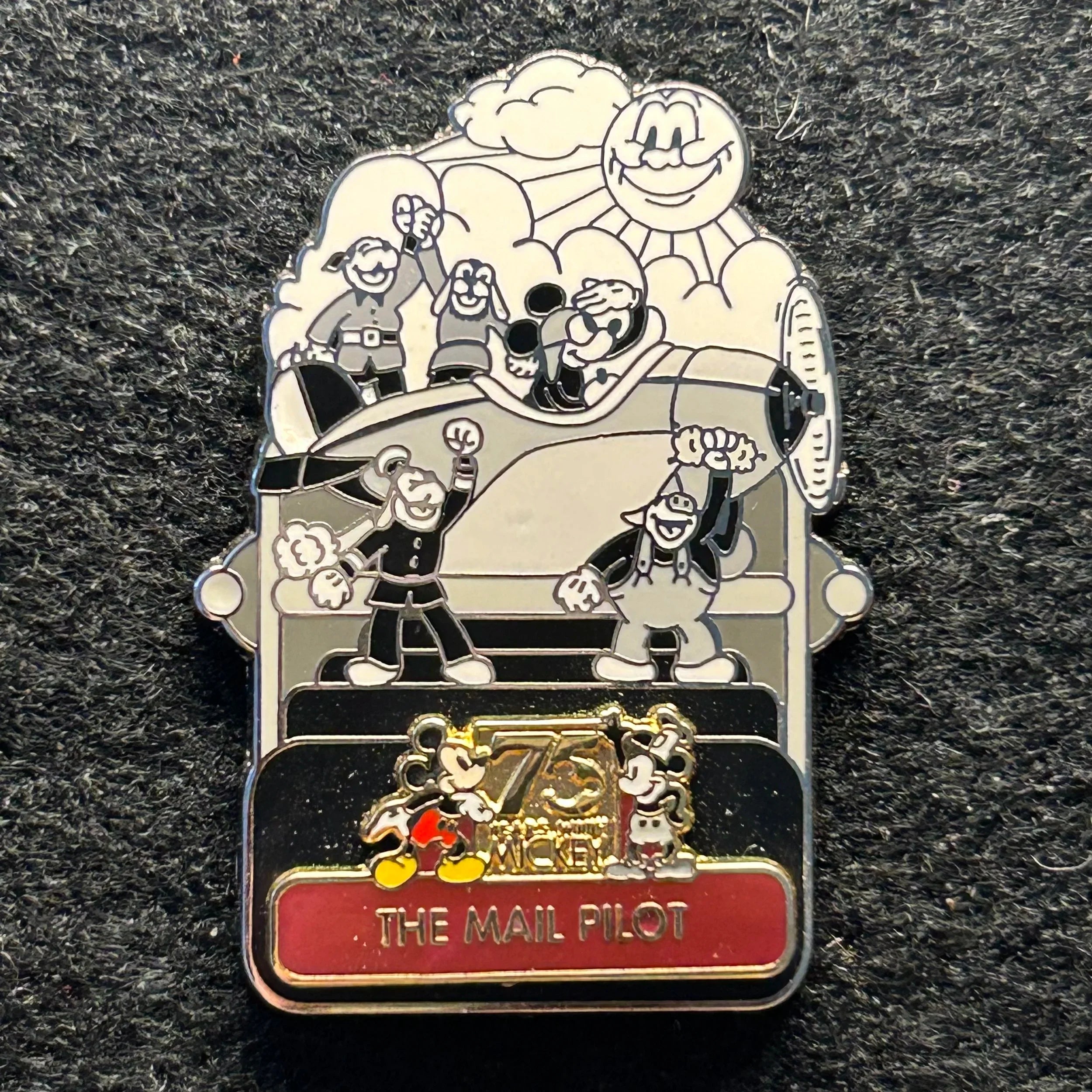 2004 - Mickey Mouse - Mail Pilot - 75th Anniversary - LE 2,000 - Disney Pin on Pin
