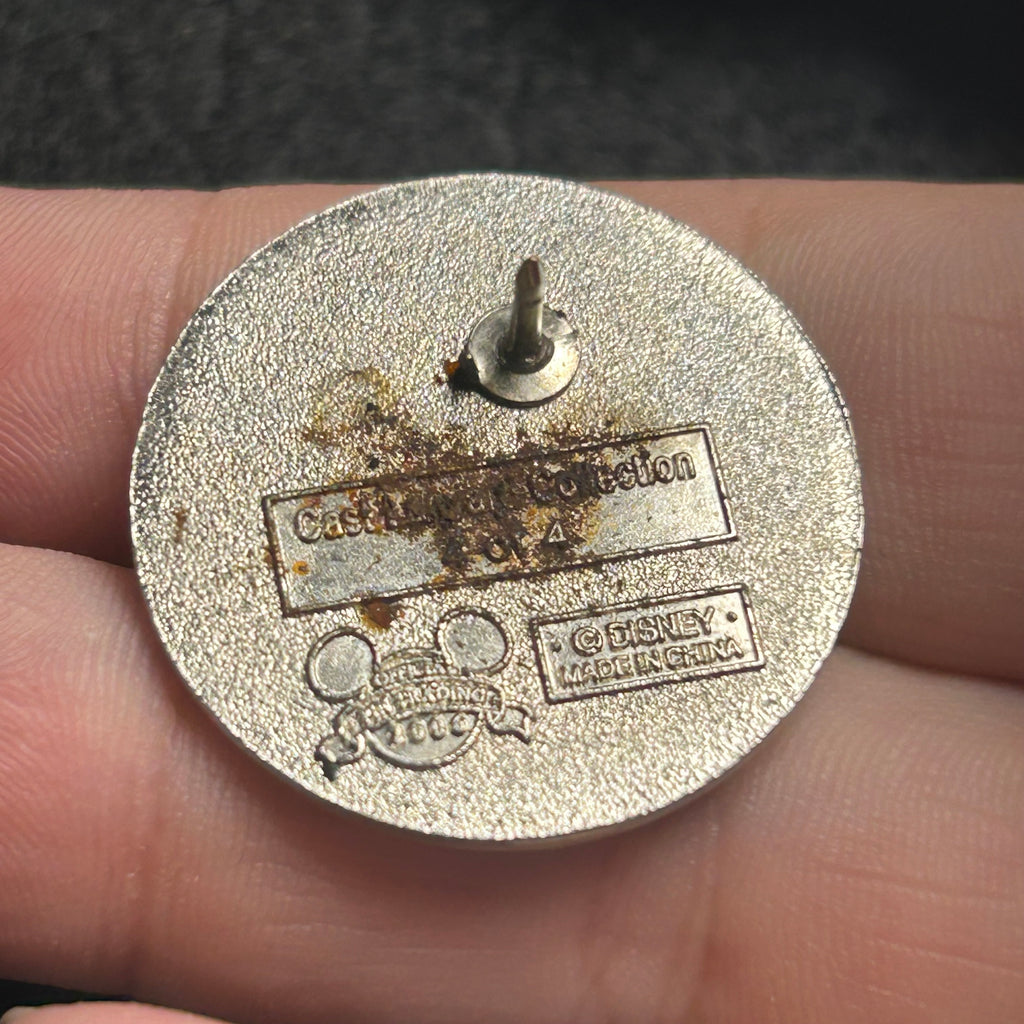 2006 - Clara Cluck - Hidden Disney - Disney Pin