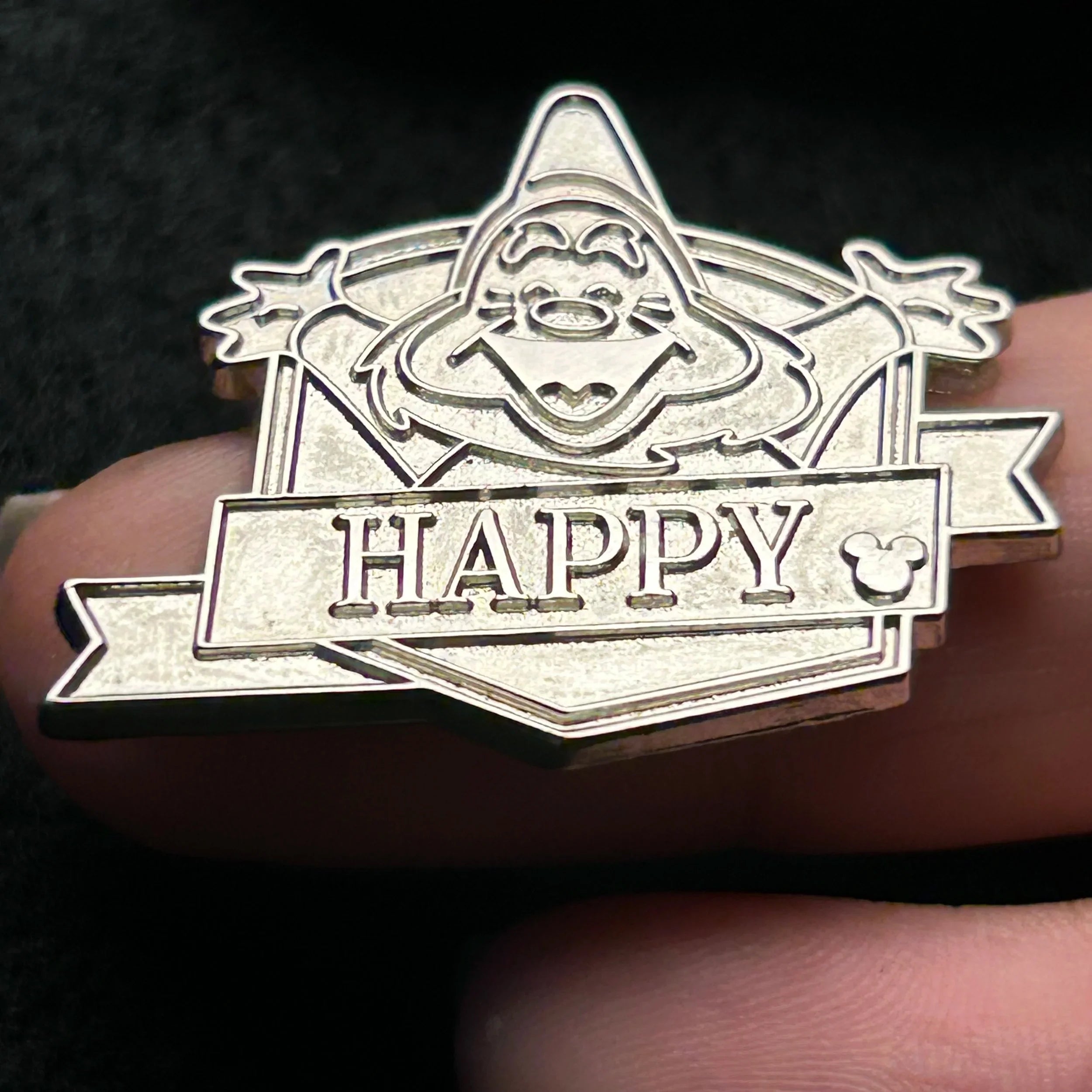 2015 - Happy - 7 Dwarfs - Hidden Mickey - Silver Chaser - Disney Pin