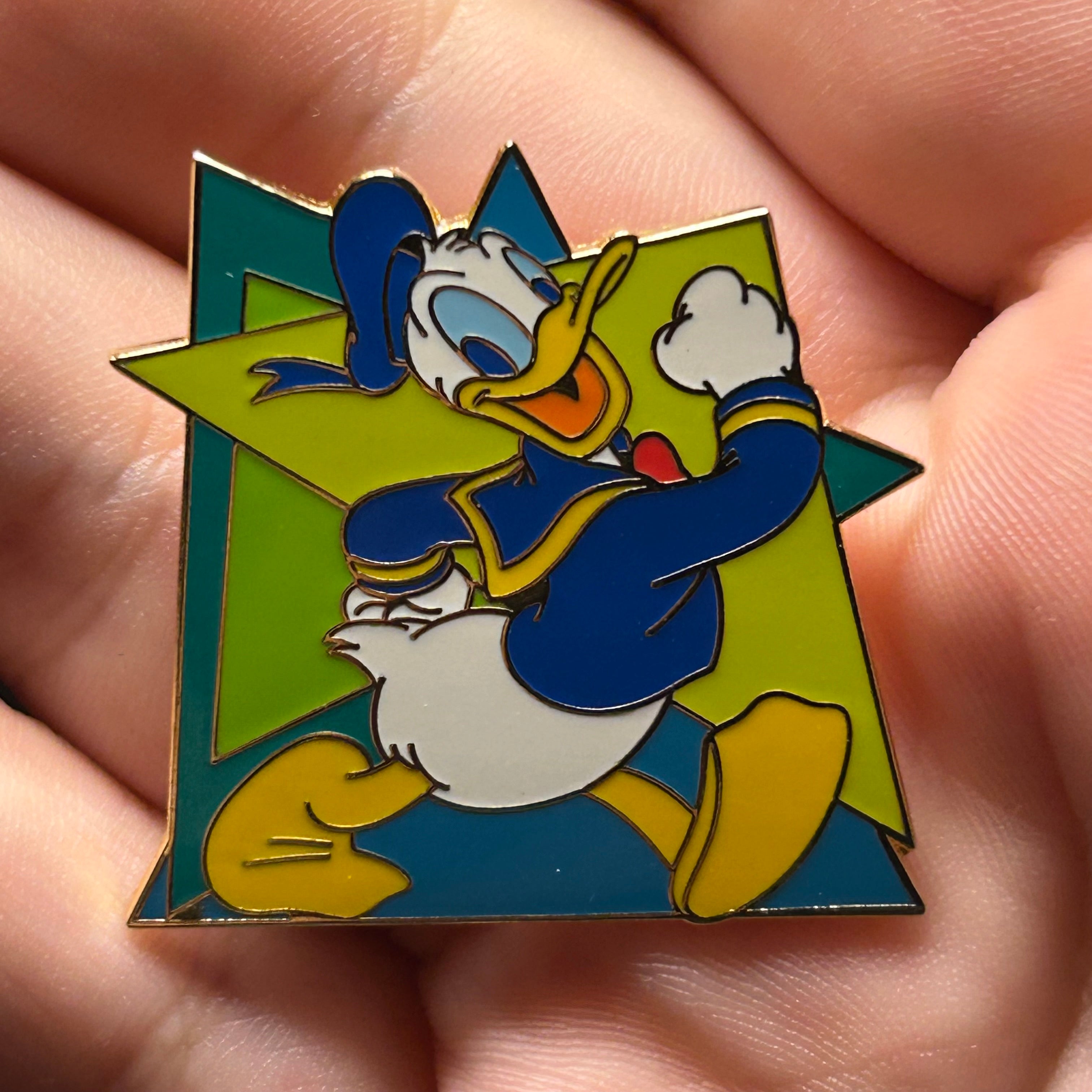 2003 - Donald Duck - Full Body - Triangles - Disney Pin