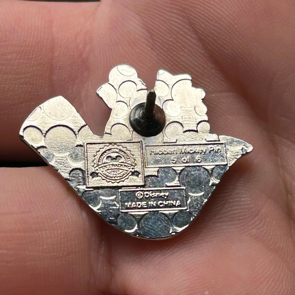2019 - Queen of Hearts - Head - Hidden Mickey - Disney Pin