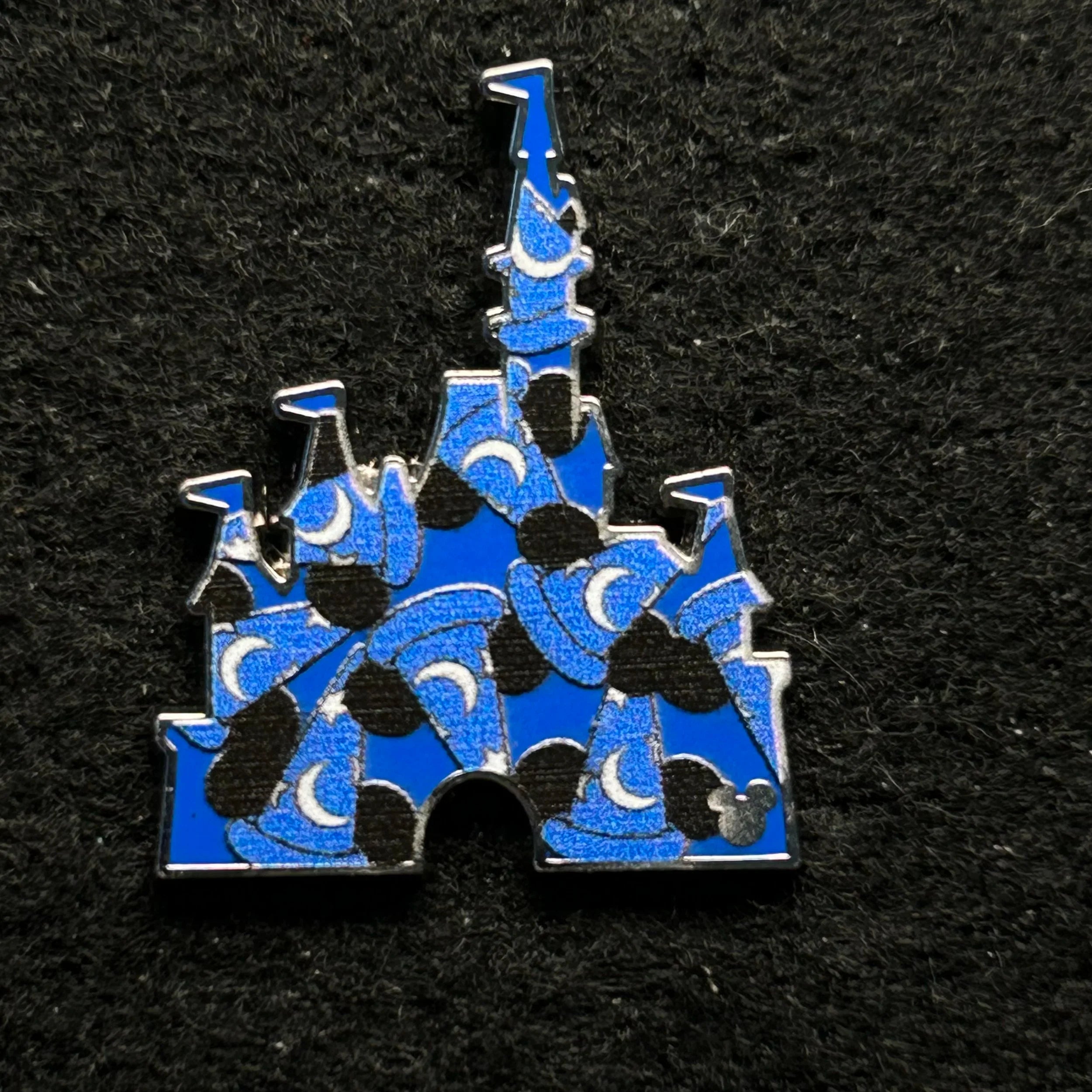 2025 - Sorcerer Mickey - Castle - WDW - Hidden Disney - 25 Years - Disney Pin