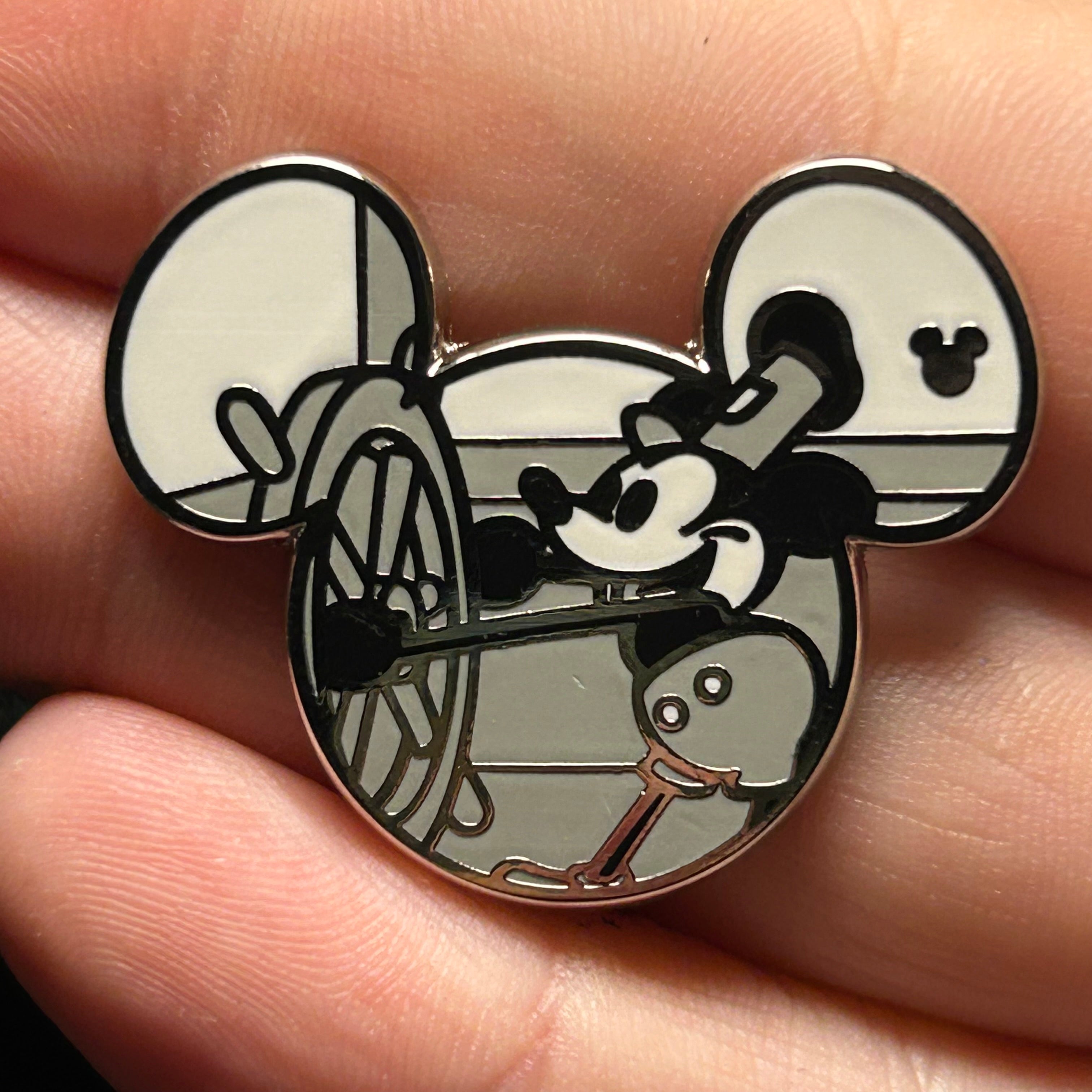 2019 - Steamboat Willie - Hidden Mickey - Shorts Series - Disney Pin