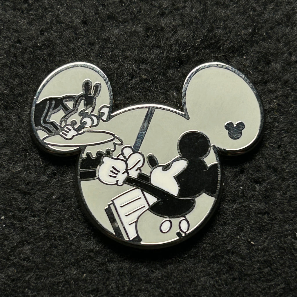 2019 - Mickey Mouse - Barnyard Concert - Hidden Mickey - Shorts Series - Disney Pin