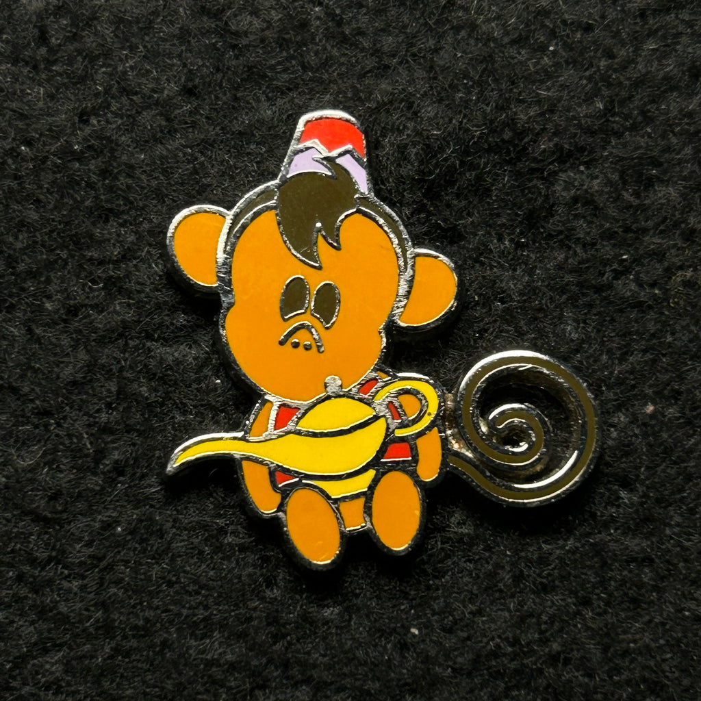 2010 - Abu Full Body - Holding Lamp - Aladdin - Disney Pin