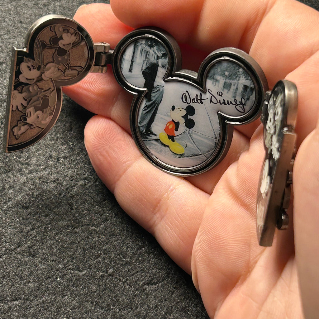 2009 - It Was All Started With... - Mickey Mouse - Hinge - Disney Pin