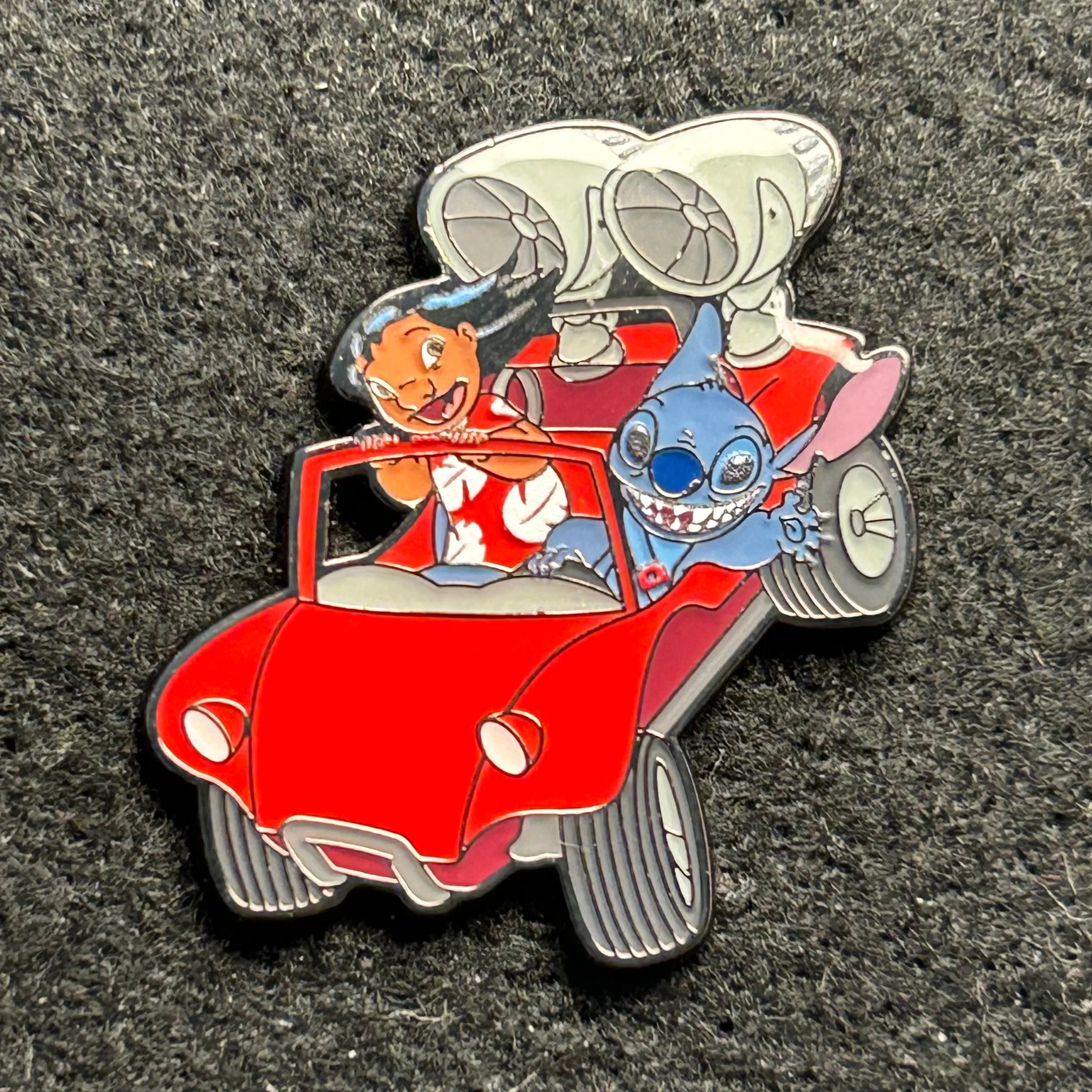2025 - Loungefly - Lilo and Stitch - In Convertible Car - Disney Pin