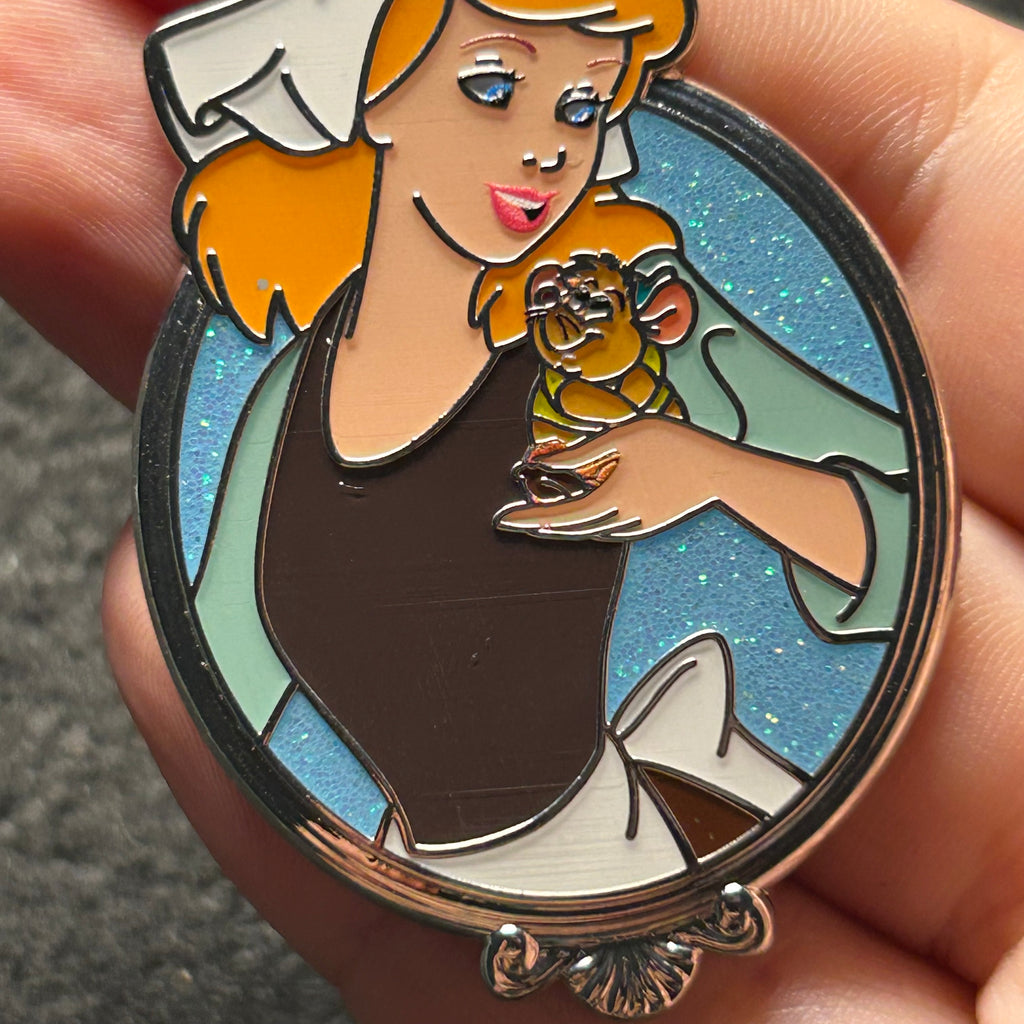 2025 - Cinderella Holding Gus - Upper Body - Disney Pin