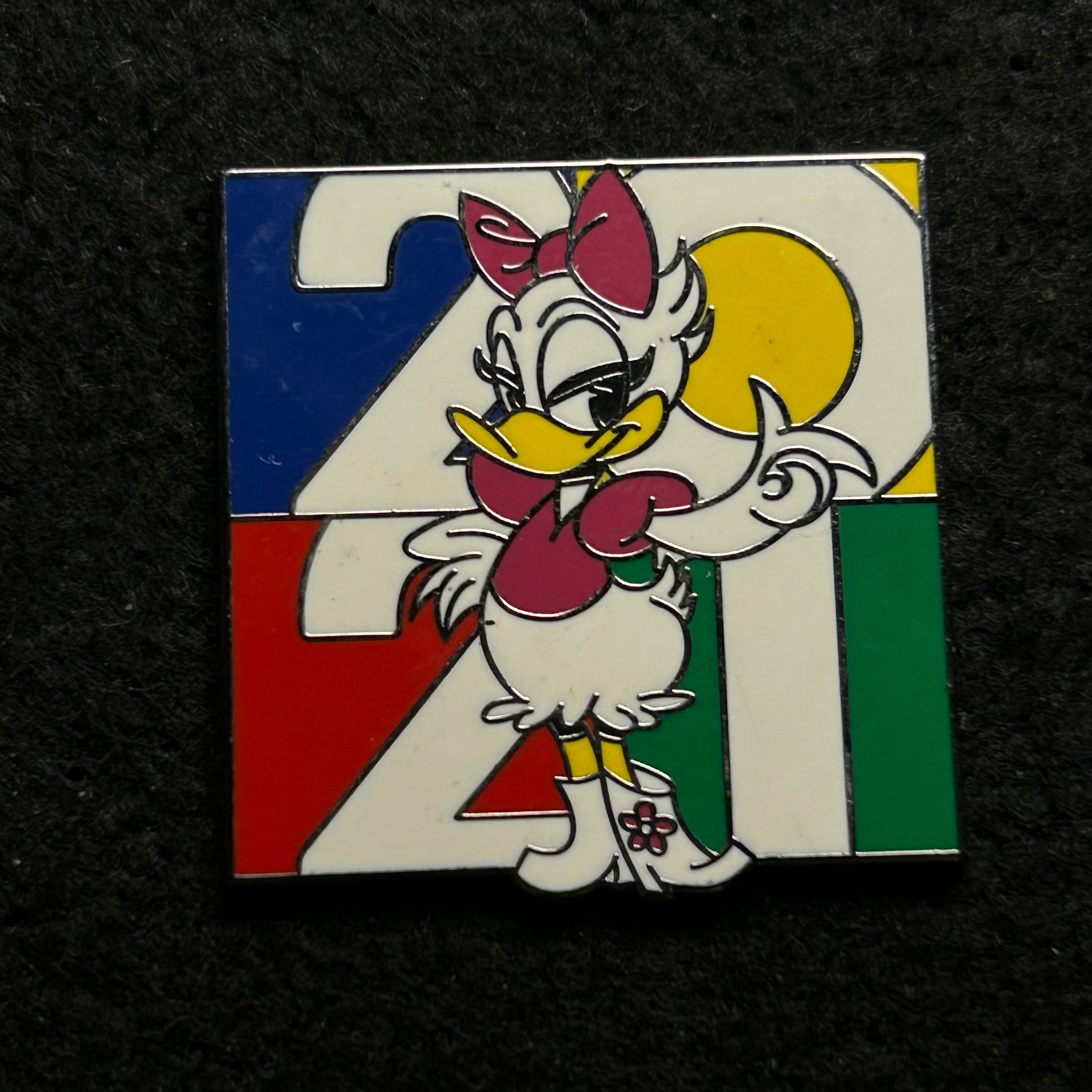 2021 - Daisy Pink Shirt - Dated Pin - Disney Pin
