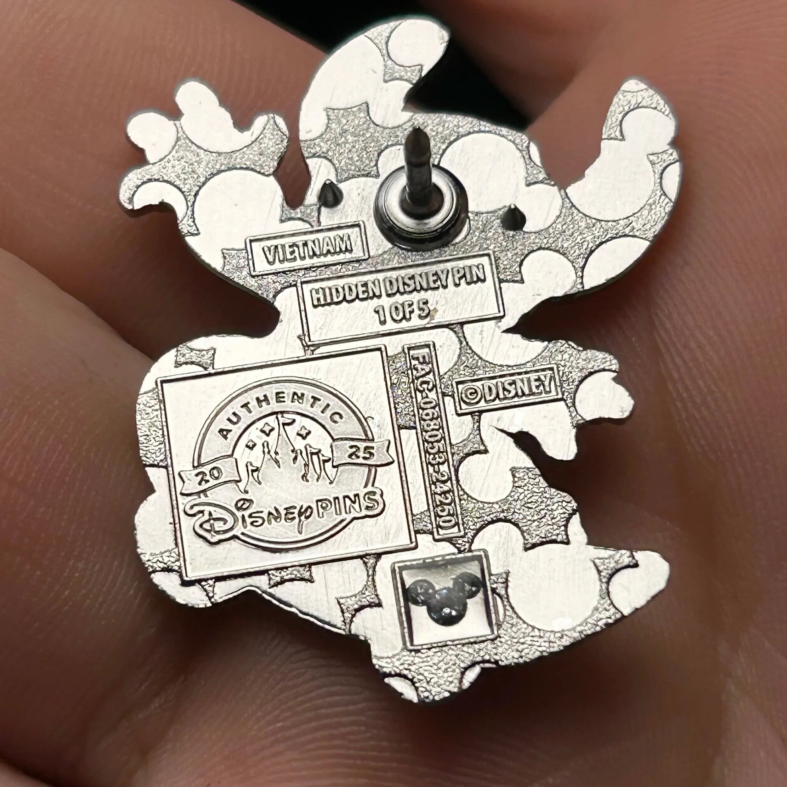 2025 - Stitch on Skateboard - Blue Series - WDW - Hidden Disney Pin