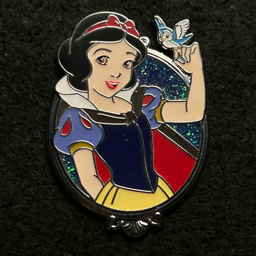 2025 - Snow White Holding Bird - Upper Body - Disney Pin