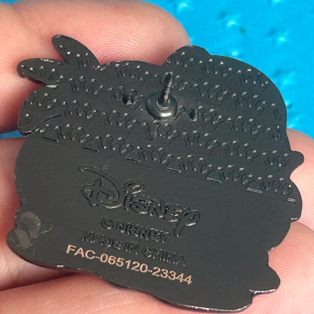 2024 -Loungefly - Goofy with Surfboard - Sunset - Disney Pin