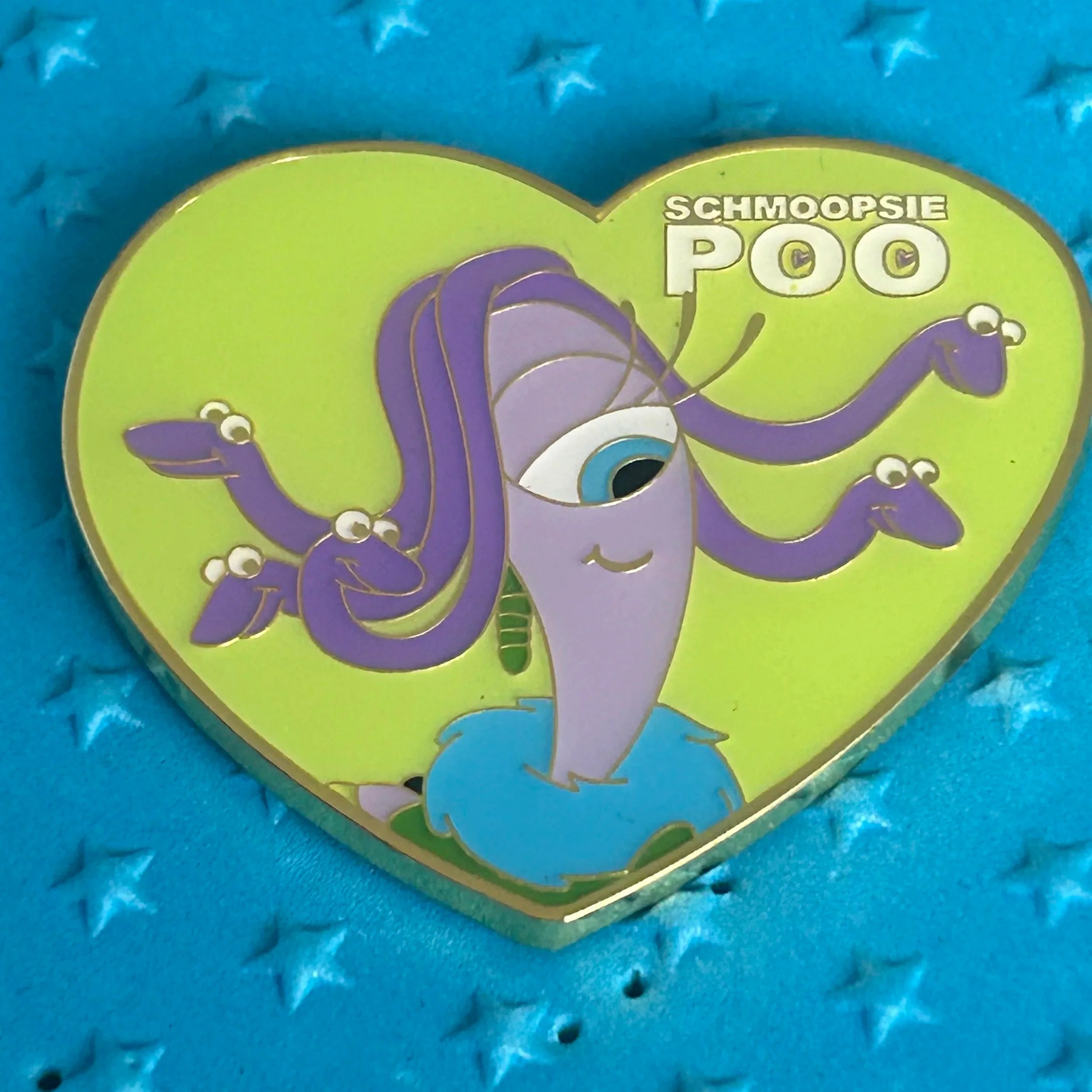 Loungefly - Celia Mae - Schmoopsie Poo - Green Heart - Disney Pin