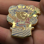 2002 - Winnie The Pooh Happy New Year - Disney Pin