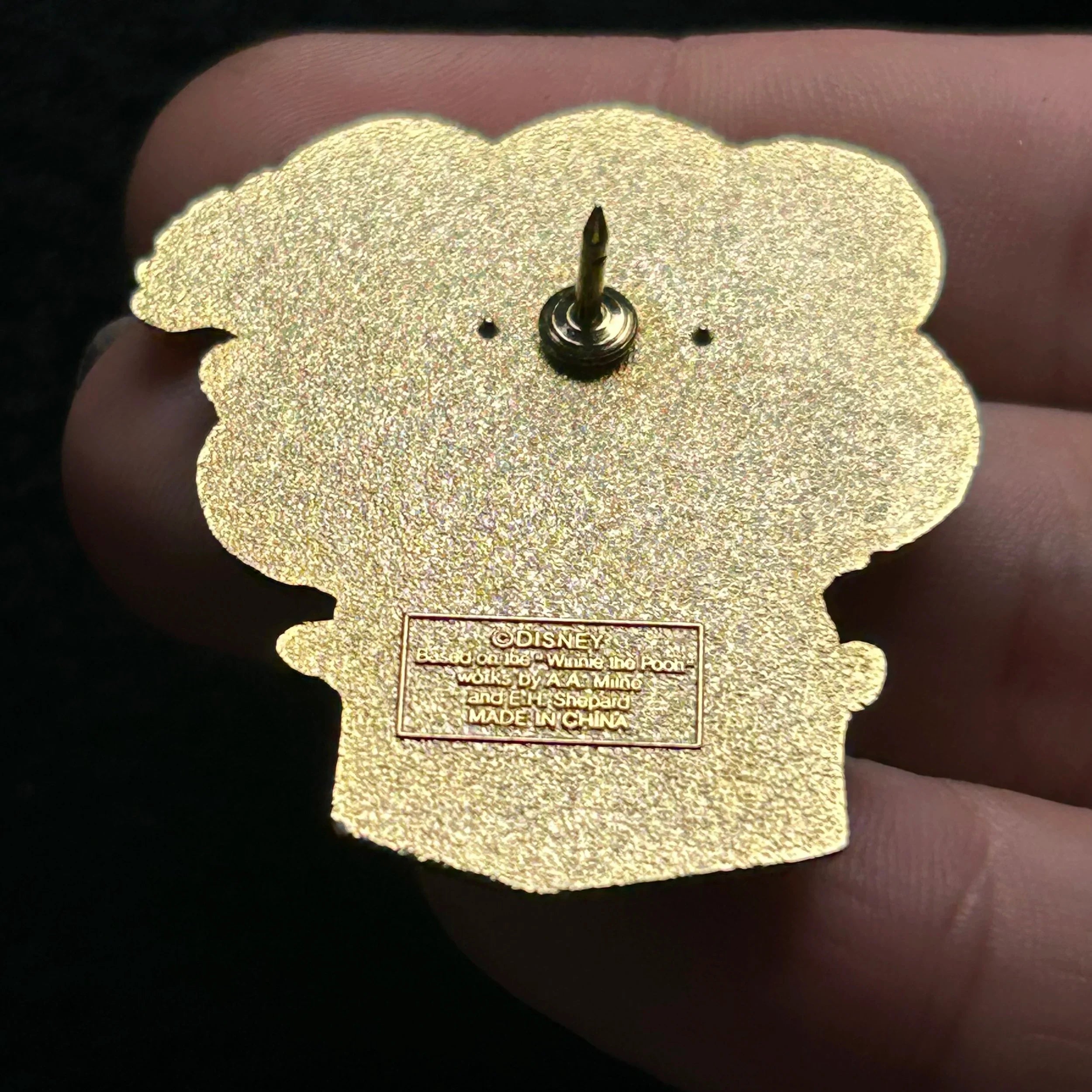 2002 - Winnie The Pooh Happy New Year - Disney Pin