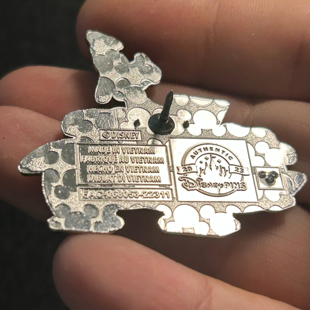 2023 - Goofy Driving Car - Disney Pin