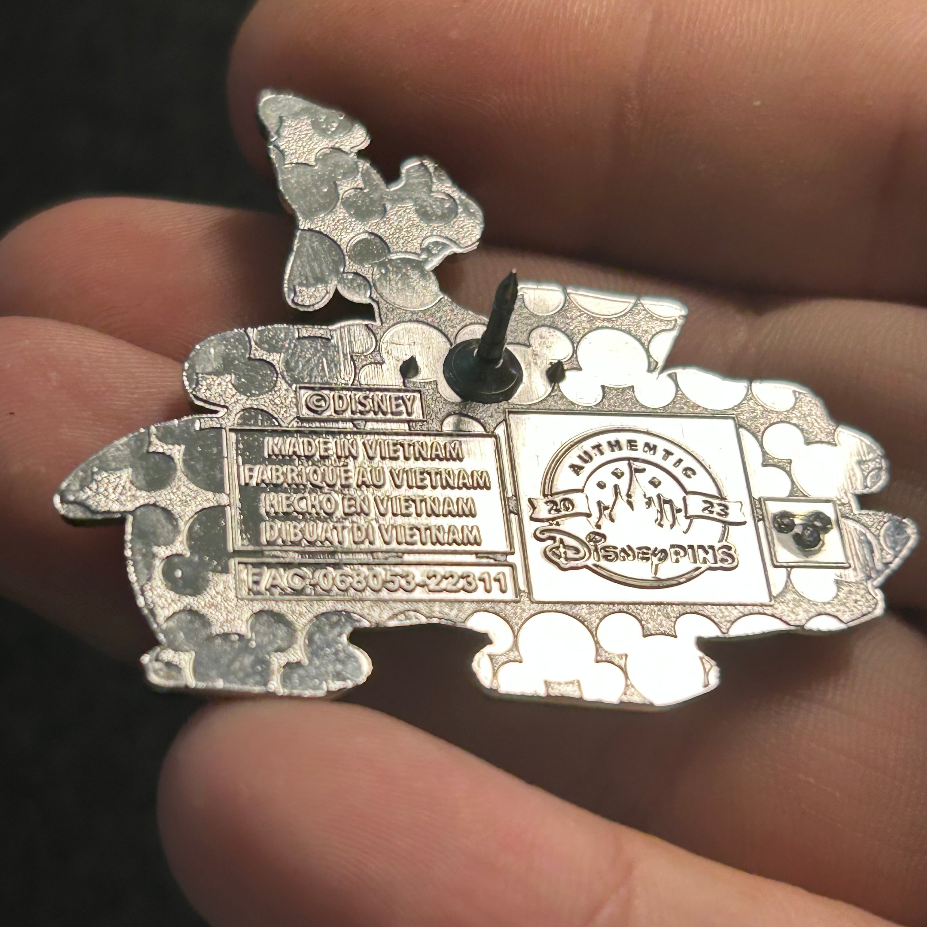 2023 - Goofy Driving Car - Disney Pin