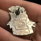 2019 - Donald Duck Present - Hidden Mickey - Disney Pin