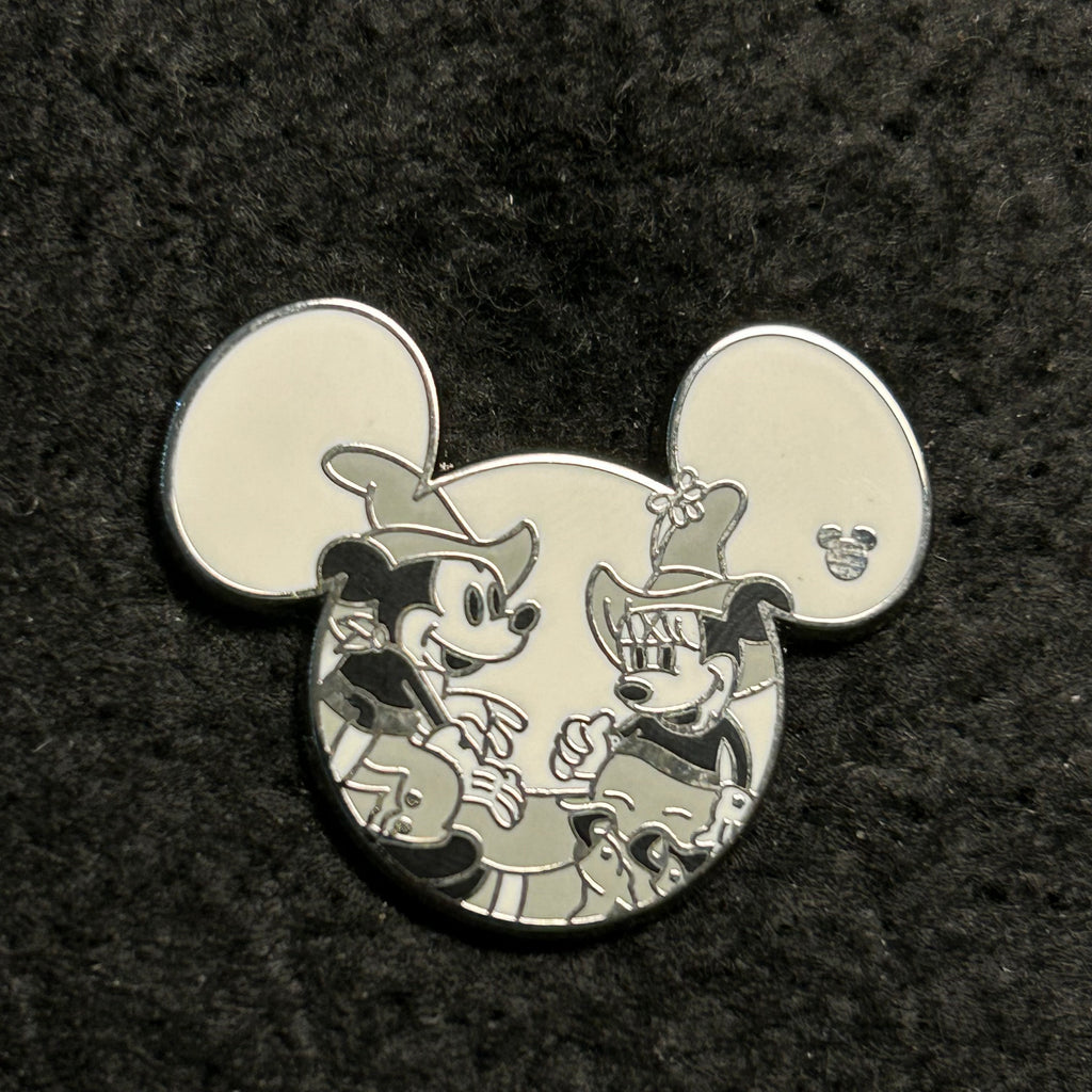 2019 - Mickey and Minnie Mouse Cowboys - Hidden Mickey - Disney Pin