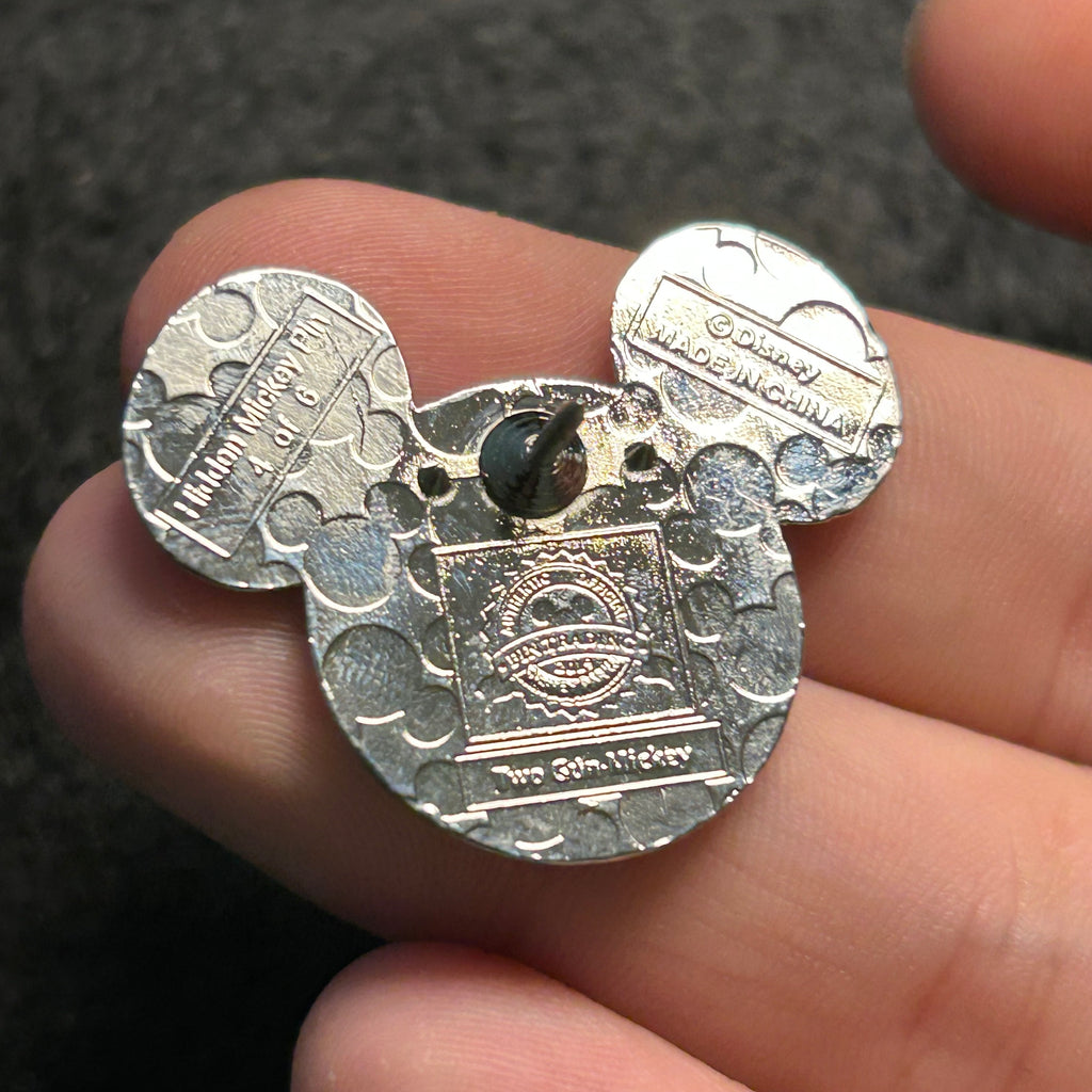 2019 - Mickey and Minnie Mouse Cowboys - Hidden Mickey - Disney Pin