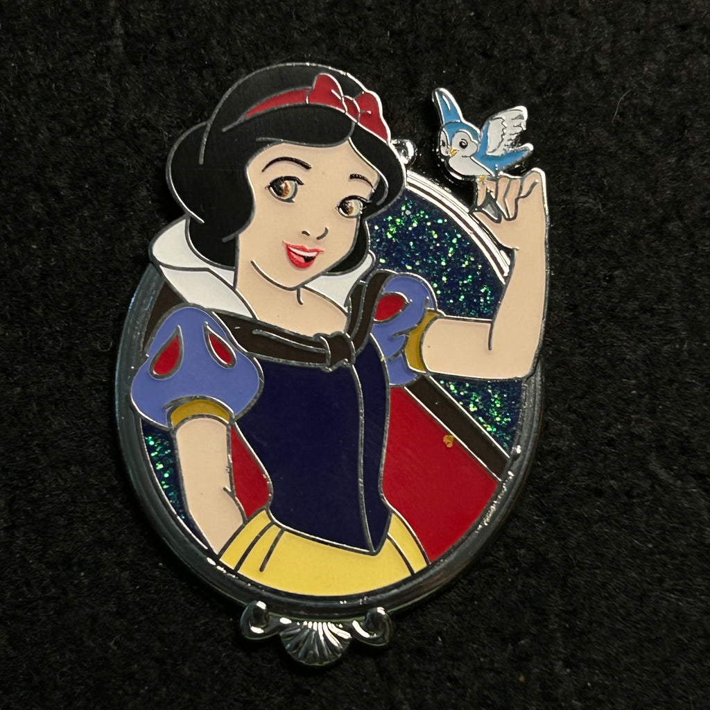 2025 - Snow White with Bird - Snow White and the Seven Dwarves - Princess - Disney Pin