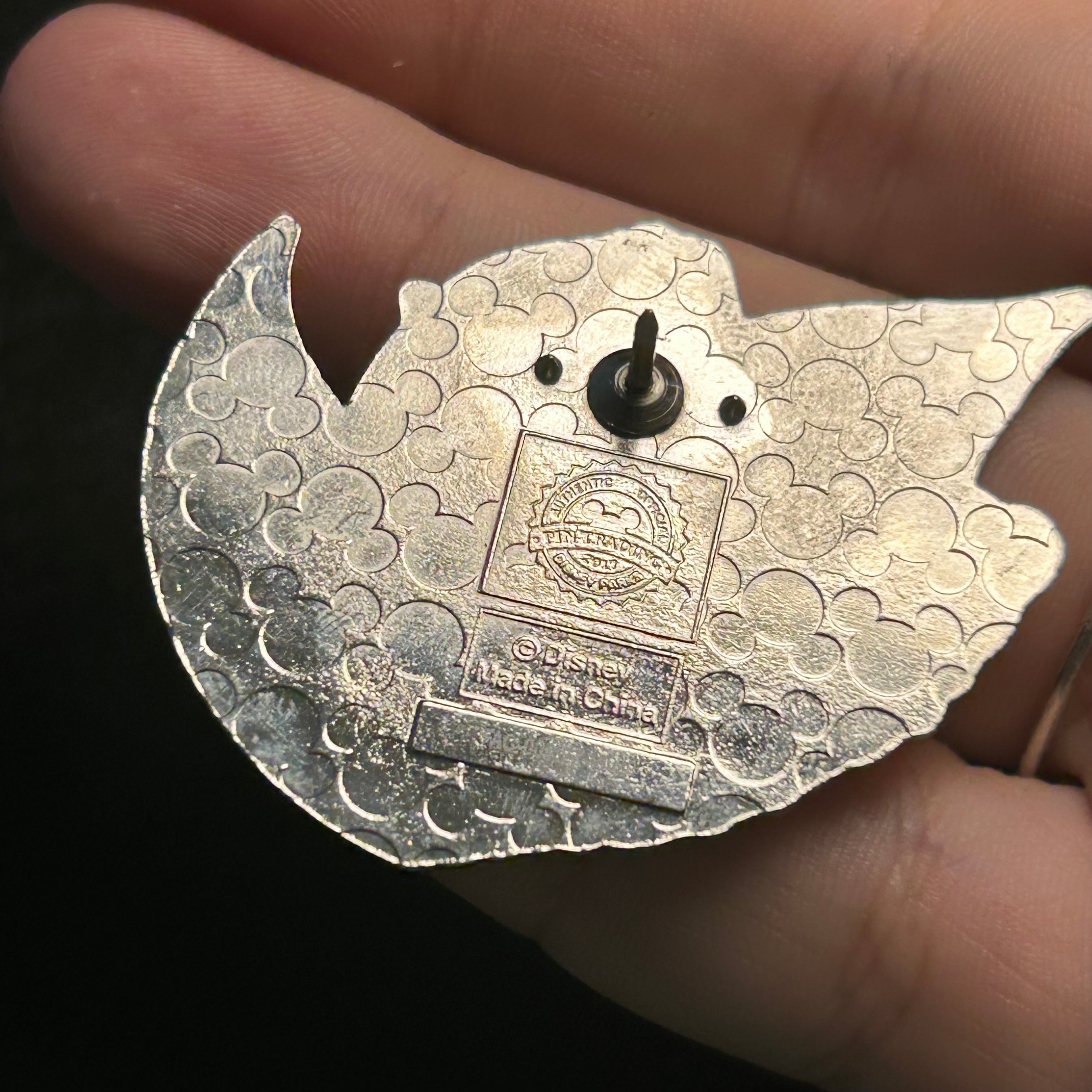 2017 - Alice with Glasses "Stay Weird" - Disney Pin