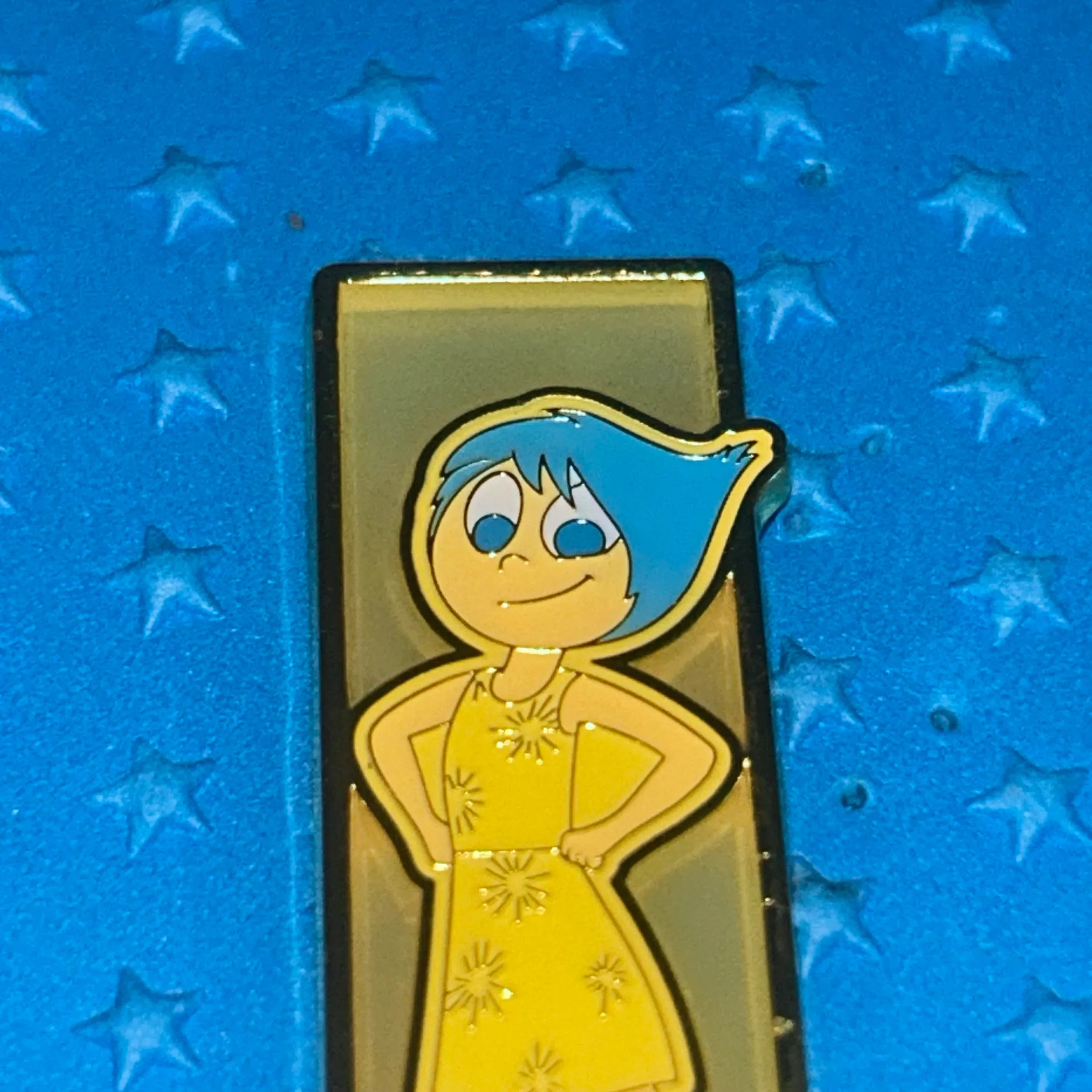 Loungefly - Joy - Inside Out - Portrait - Disney Pin