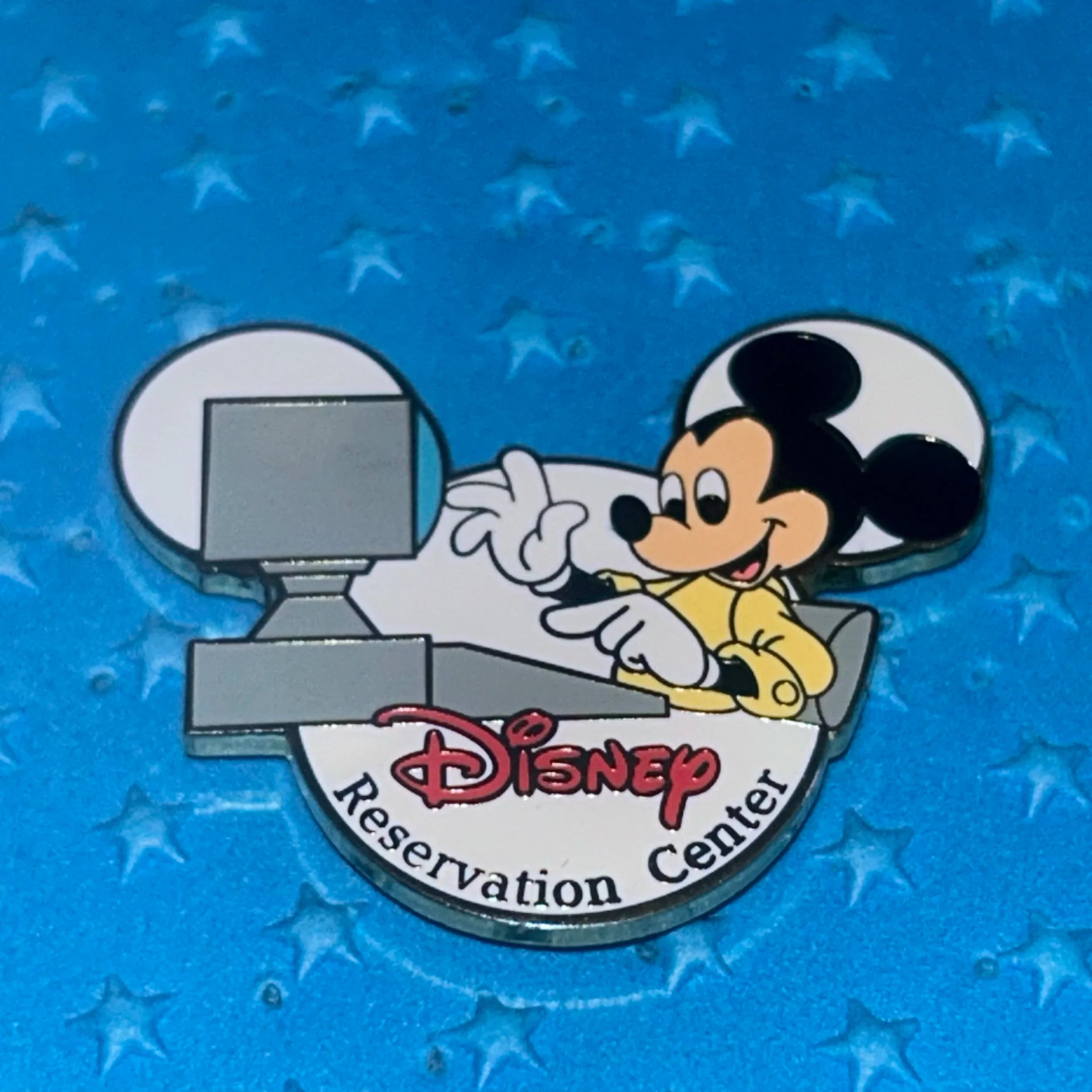 Vintage - Mickey Mouse - Reservation Center - Disney Pin