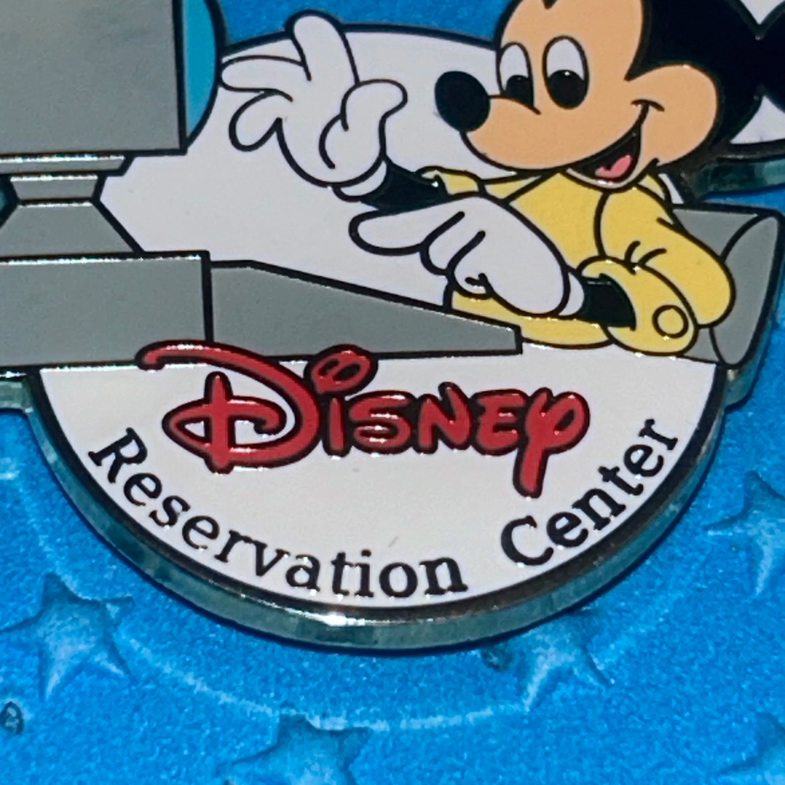 Vintage - Mickey Mouse - Reservation Center - Disney Pin