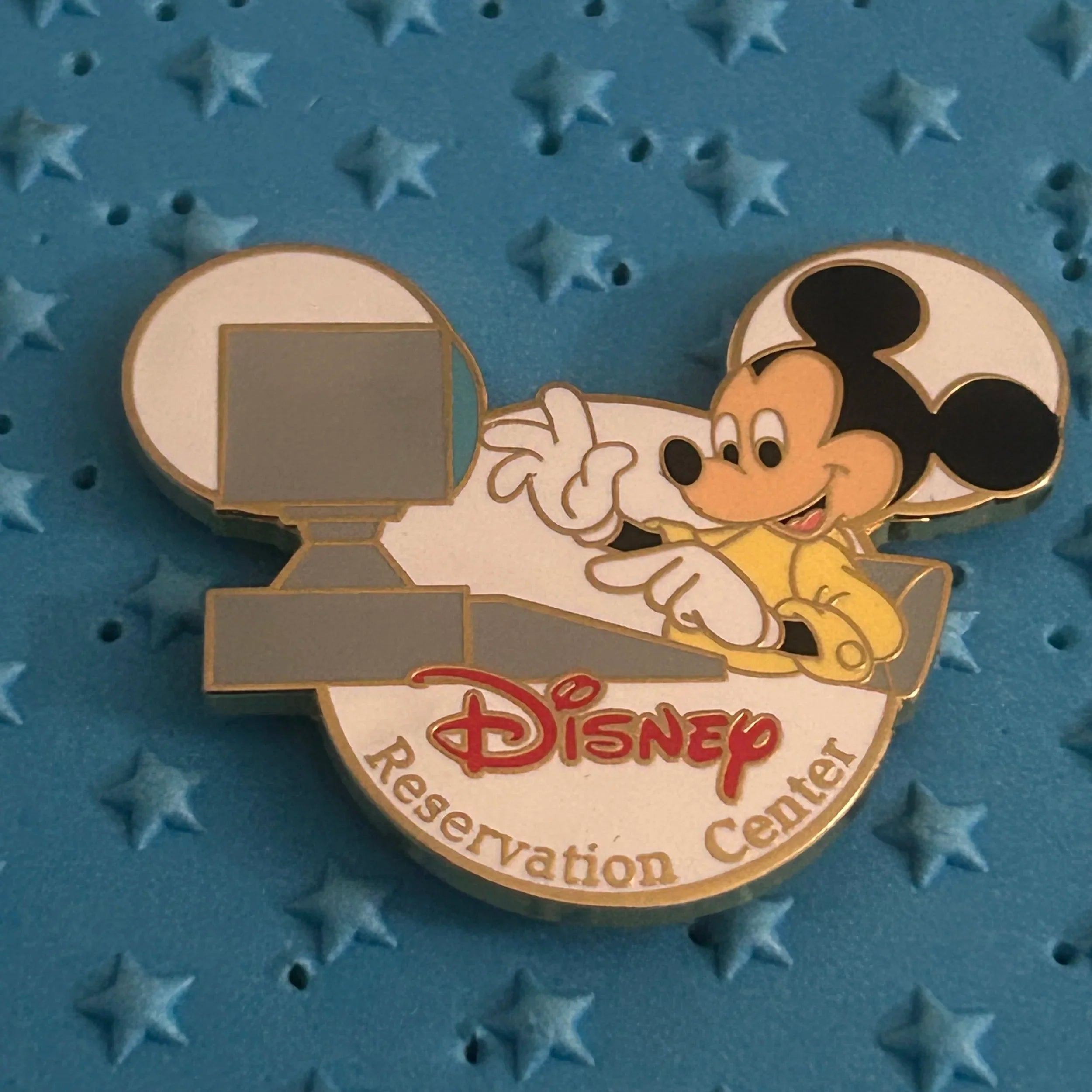 Vintage - Mickey Mouse - Reservation Center - Disney Pin
