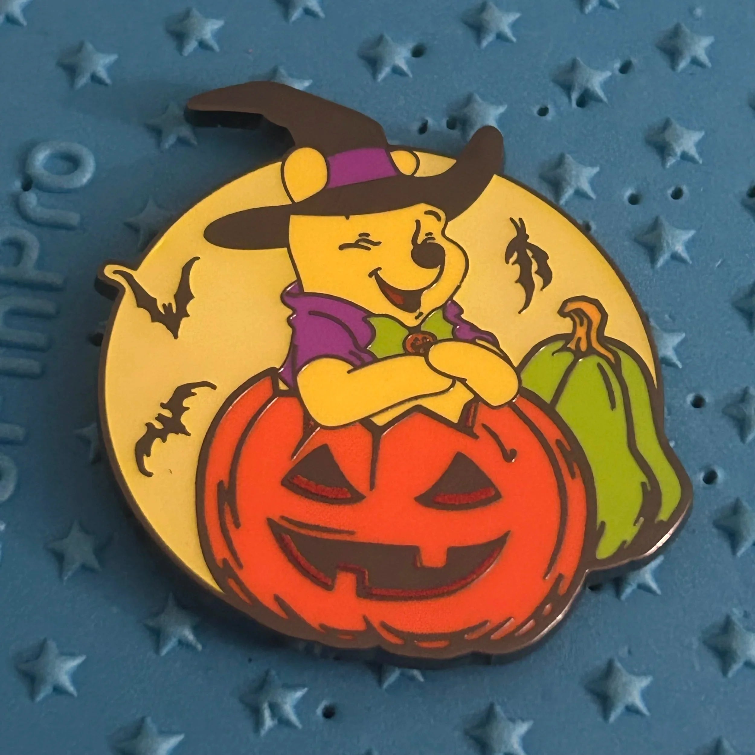 2024 - Winnie the Pooh - Witch - Halloween - Pumpkin - Disney Pin