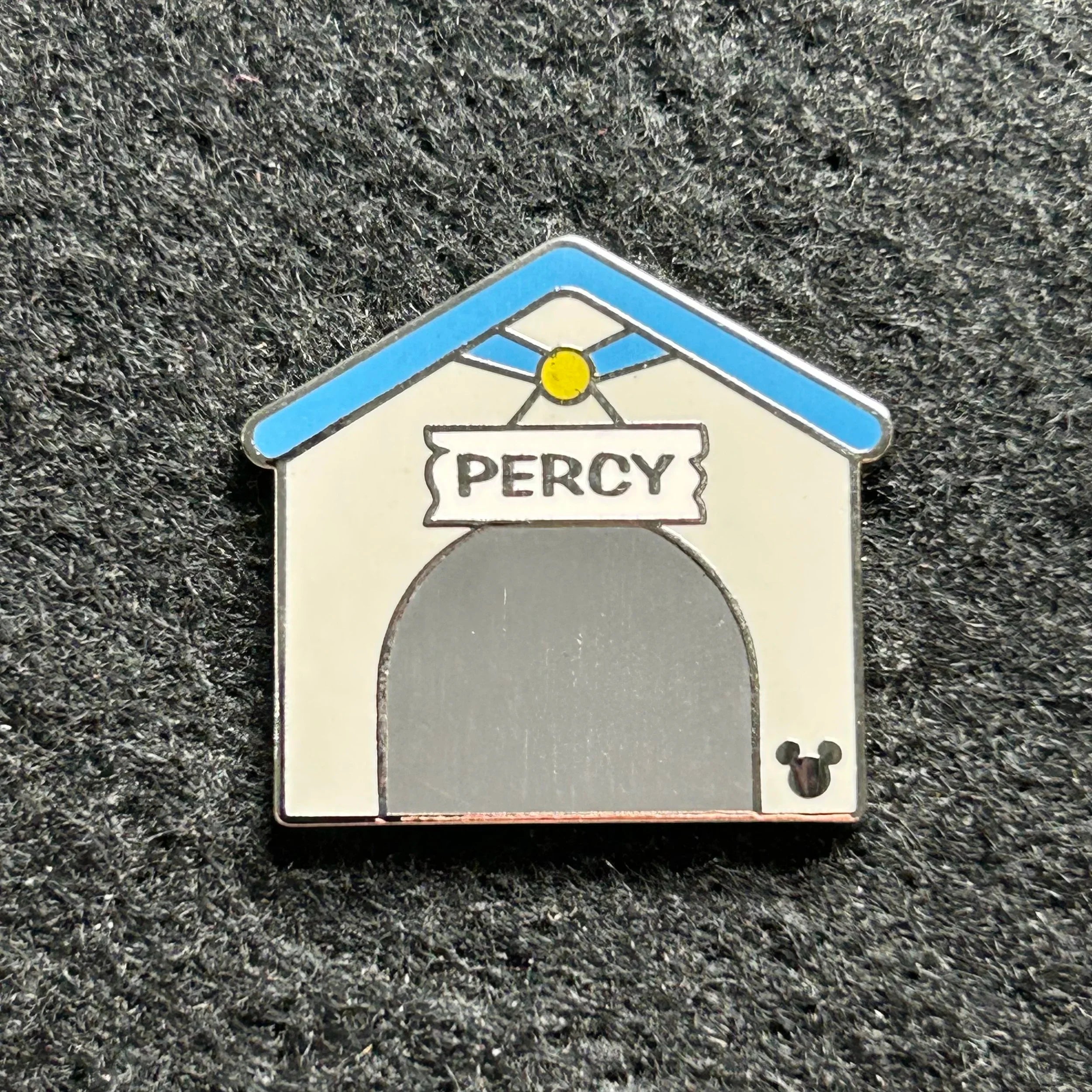 2019 - Percy - Pocahontas- Dog House - Hidden Mickey - Disney Pin